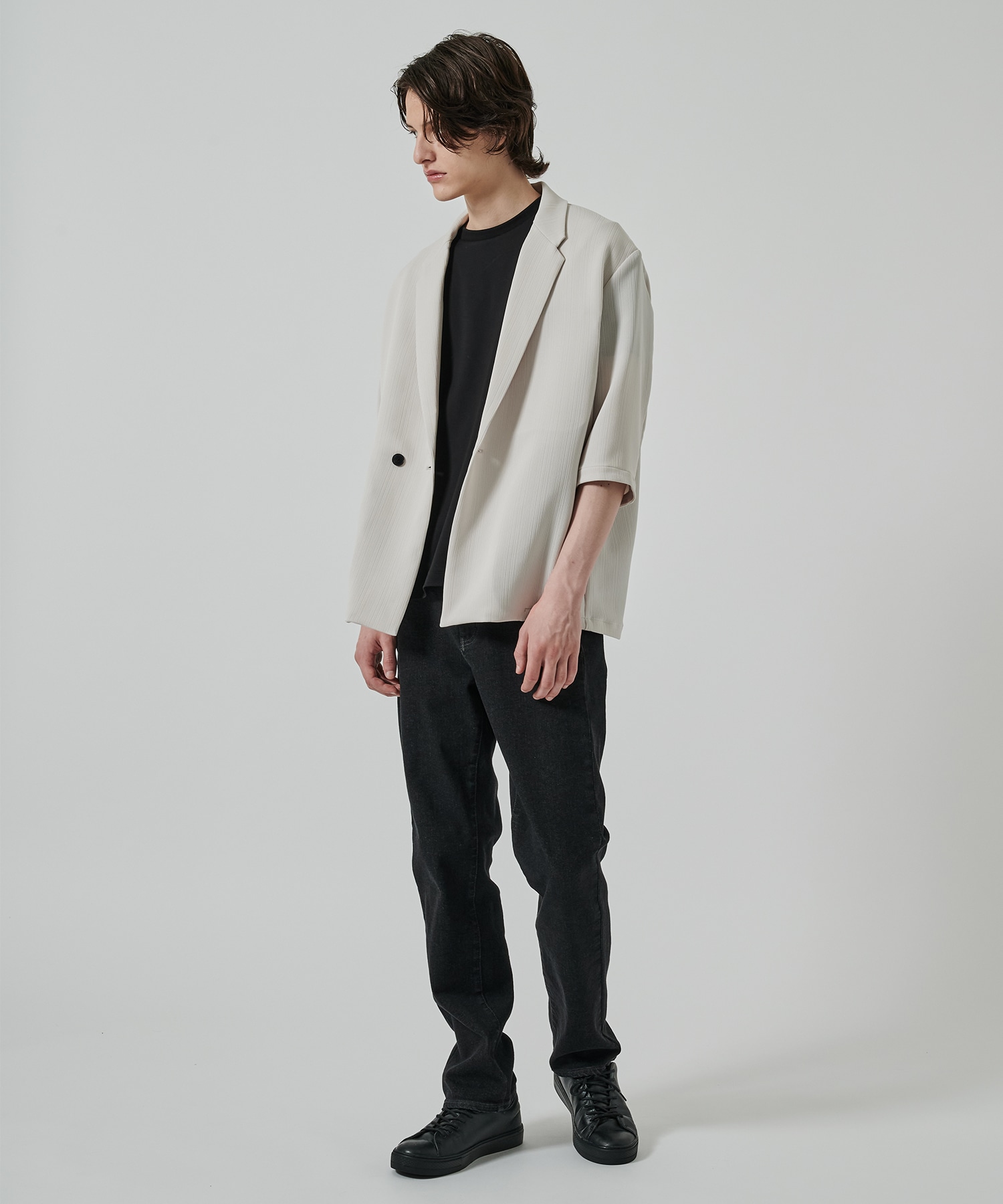 PLEATS HALF SLEEVE JACKET STUDIOUS