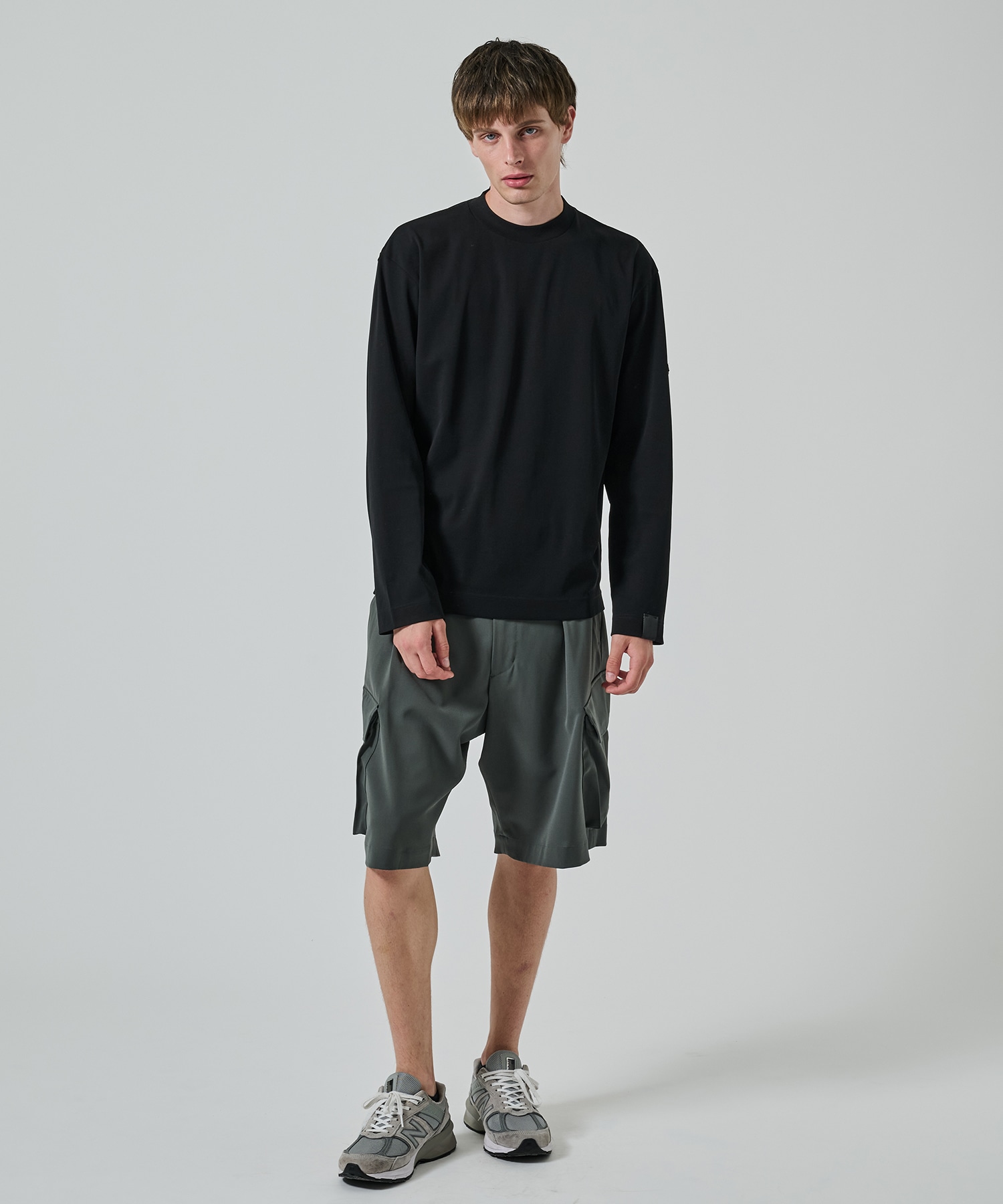 2251-CS04-019 CREWNECK LONG SLEEVE N.HOOLYWOOD