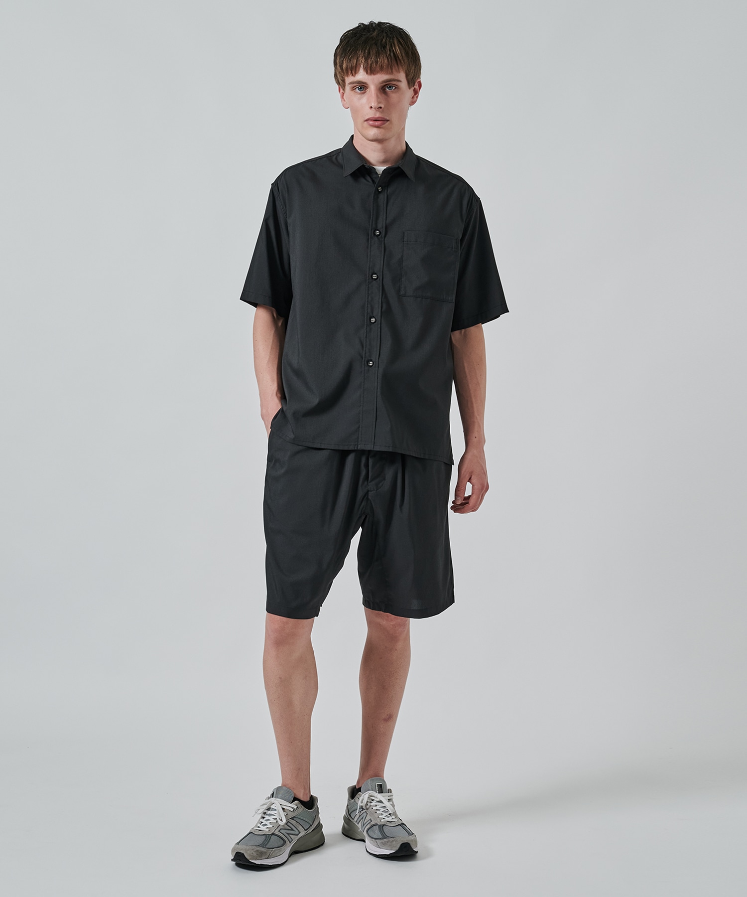 〈別注〉REGULAR COLLAR HALF SLEEVE SHIRT White Mountaineering