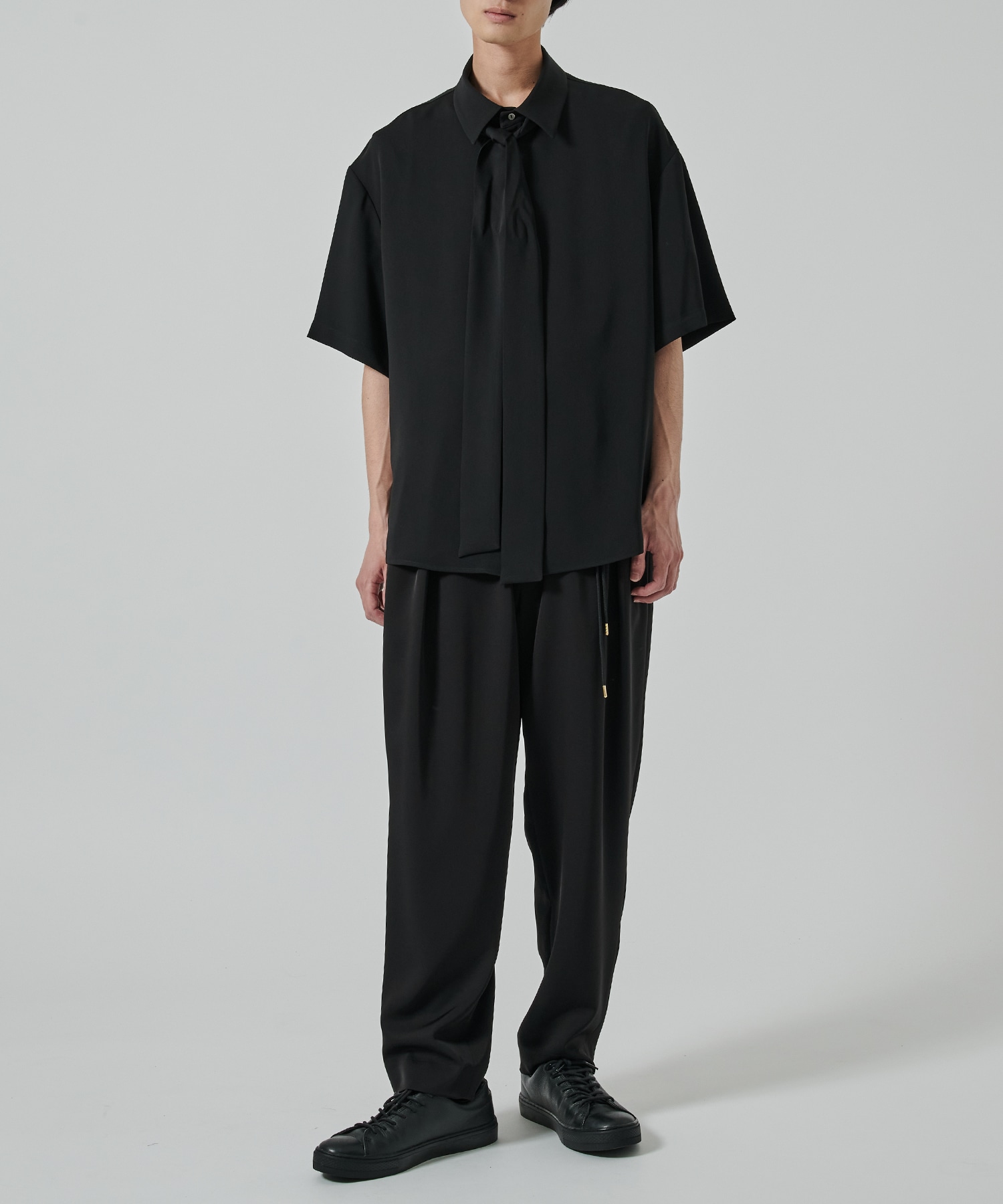 〈別注〉 Dry Stretch Twill Side Drawstring Relax Wide Tapered Pa CULLNI