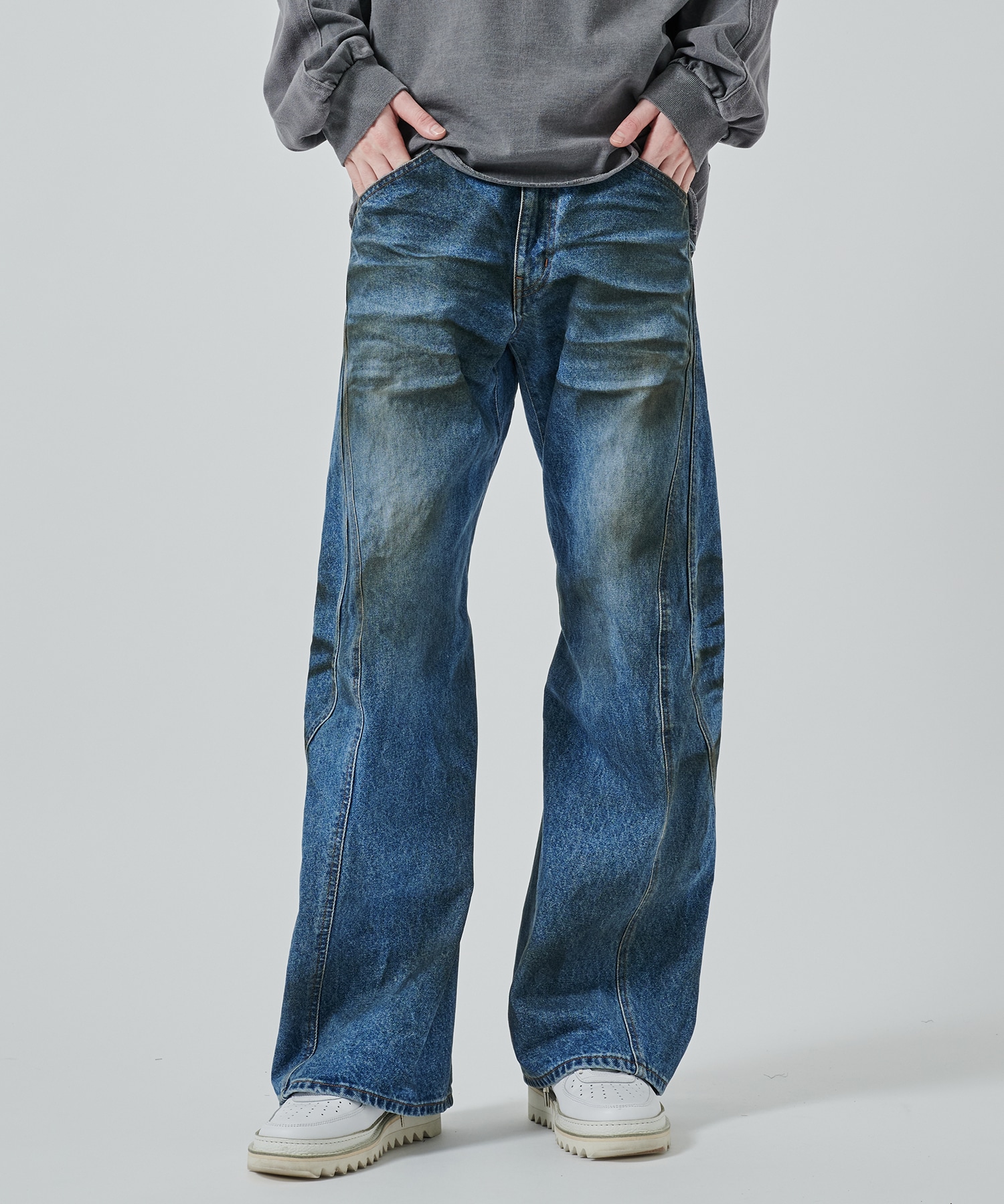 〈別注〉3D TWISTED JEANS 2.0 NVRFRGT
