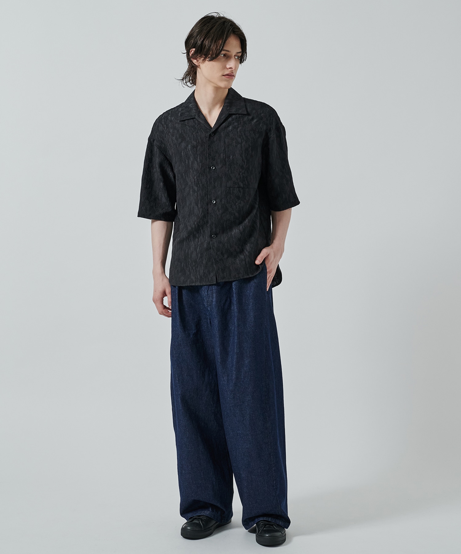 BALLOON WIDE DEINM PANTS STUDIOUS