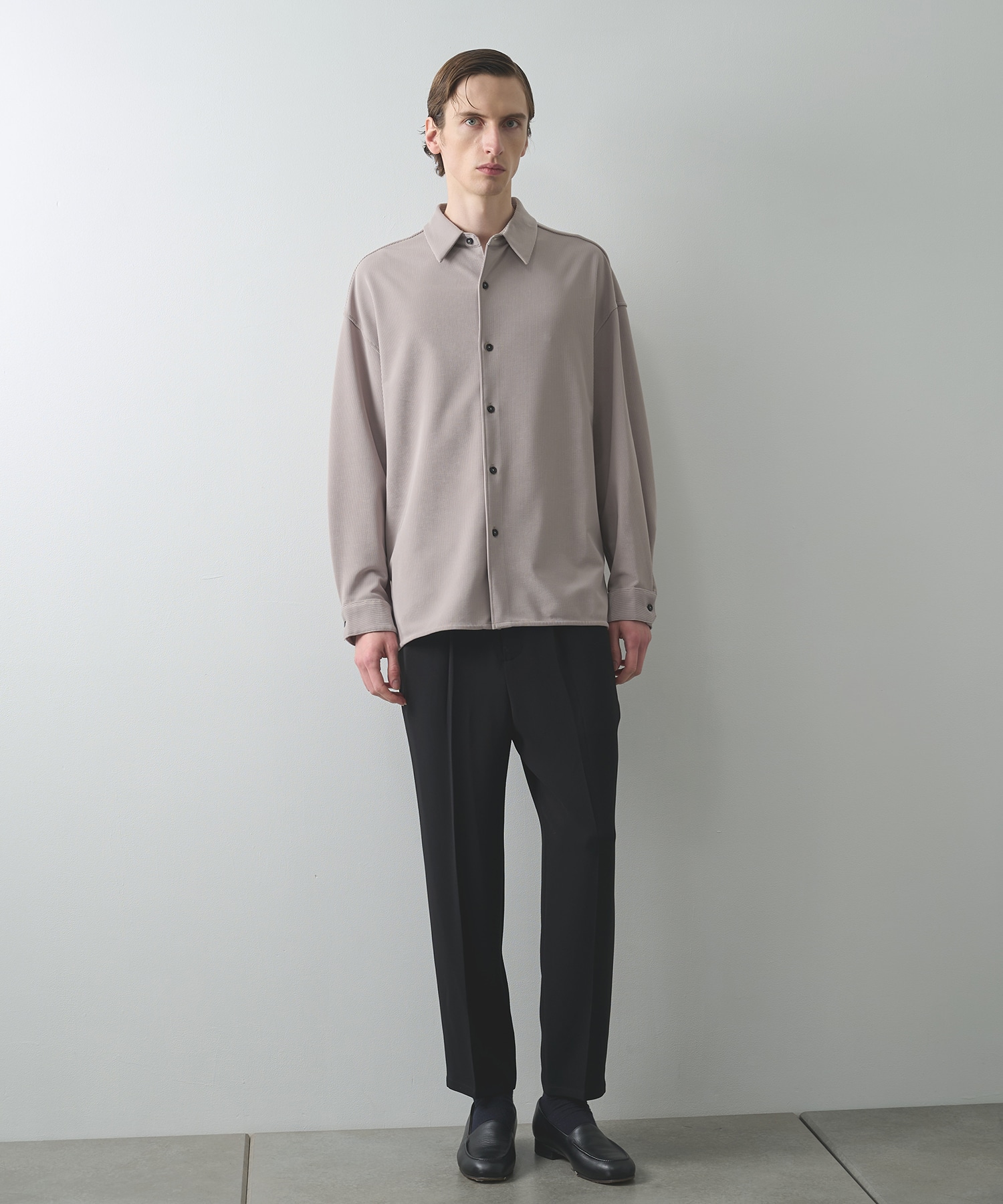 SUMMER WOOL TAPERED SLACKS｜STUDIOUS
