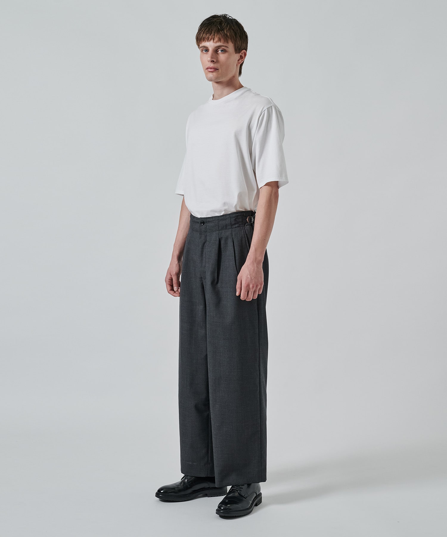 〈別注〉TWO TUCK MILITARY TROUSERS MARKAWARE/marka