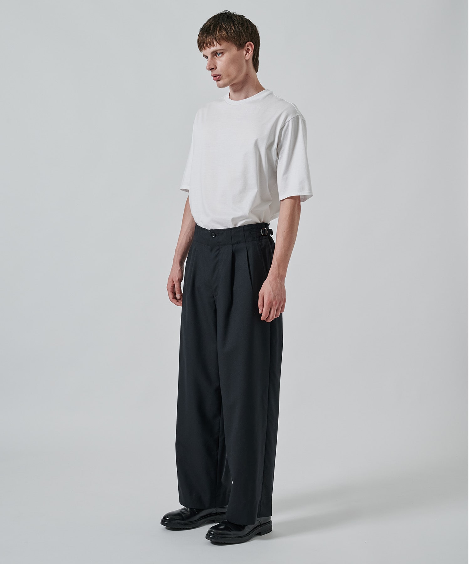 〈別注〉TWO TUCK MILITARY TROUSERS MARKAWARE/marka