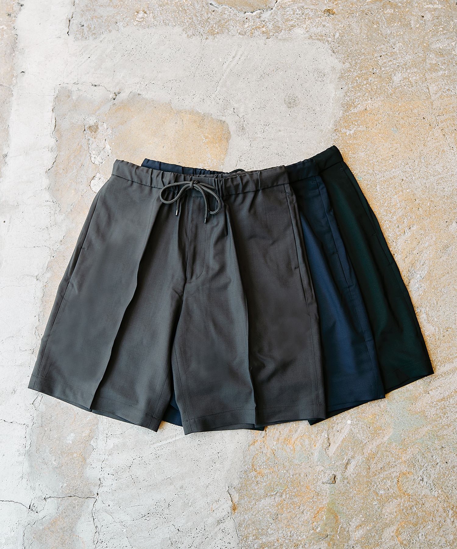 FLAT TAPERED EASY SHORTS MARKAWARE/marka