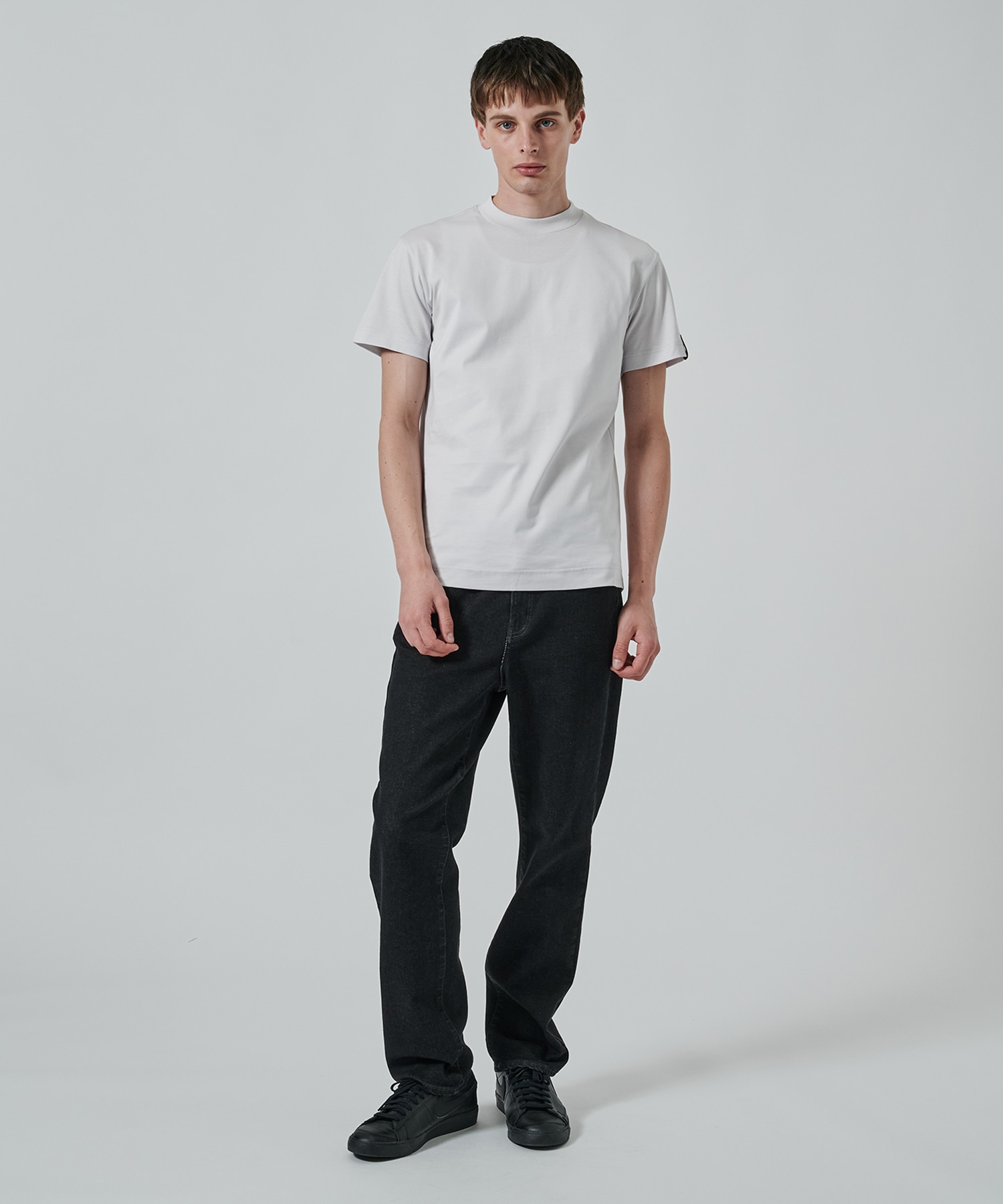 T-SHIRT N.HOOLYWOOD