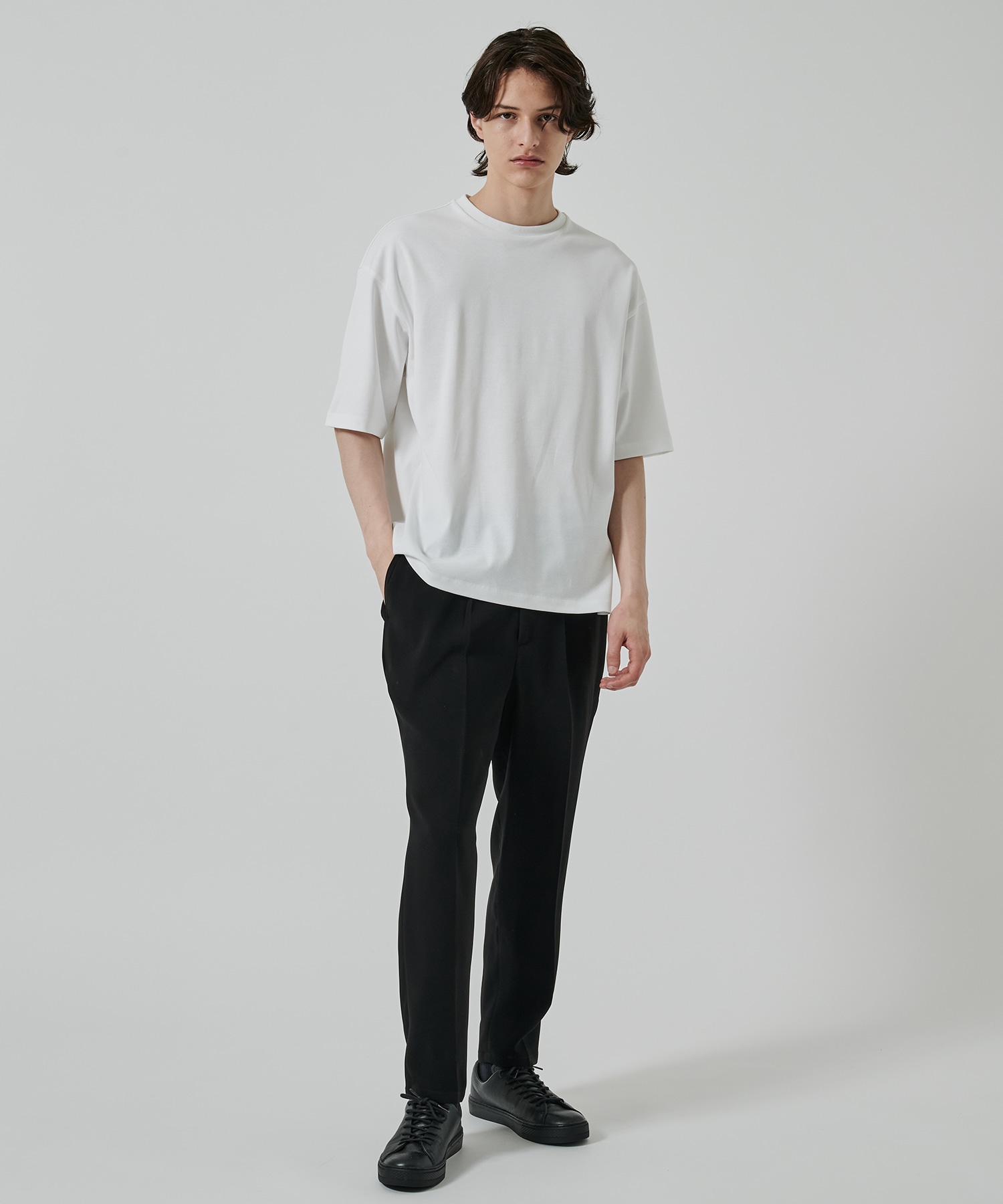 SUMMER ESSENTIAL TAPERED PANTS STUDIOUS