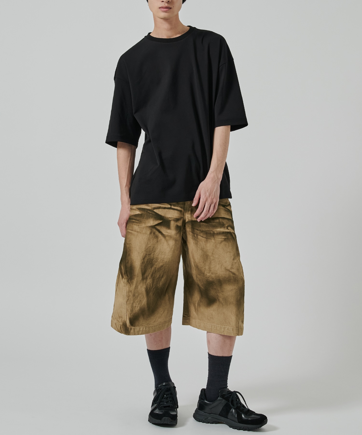 3D TWISTED SHORTS NVRFRGT