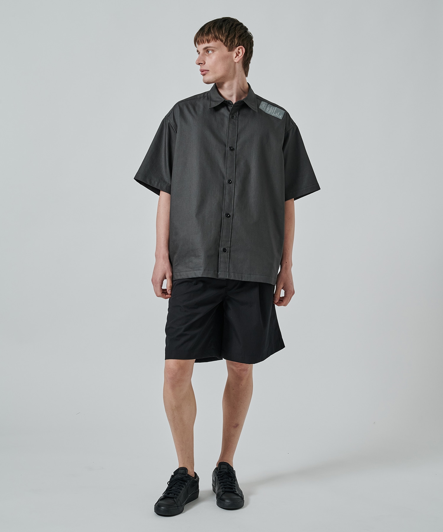 9251-CP50-005 TUCK HALF PANTS N.HOOLYWOOD