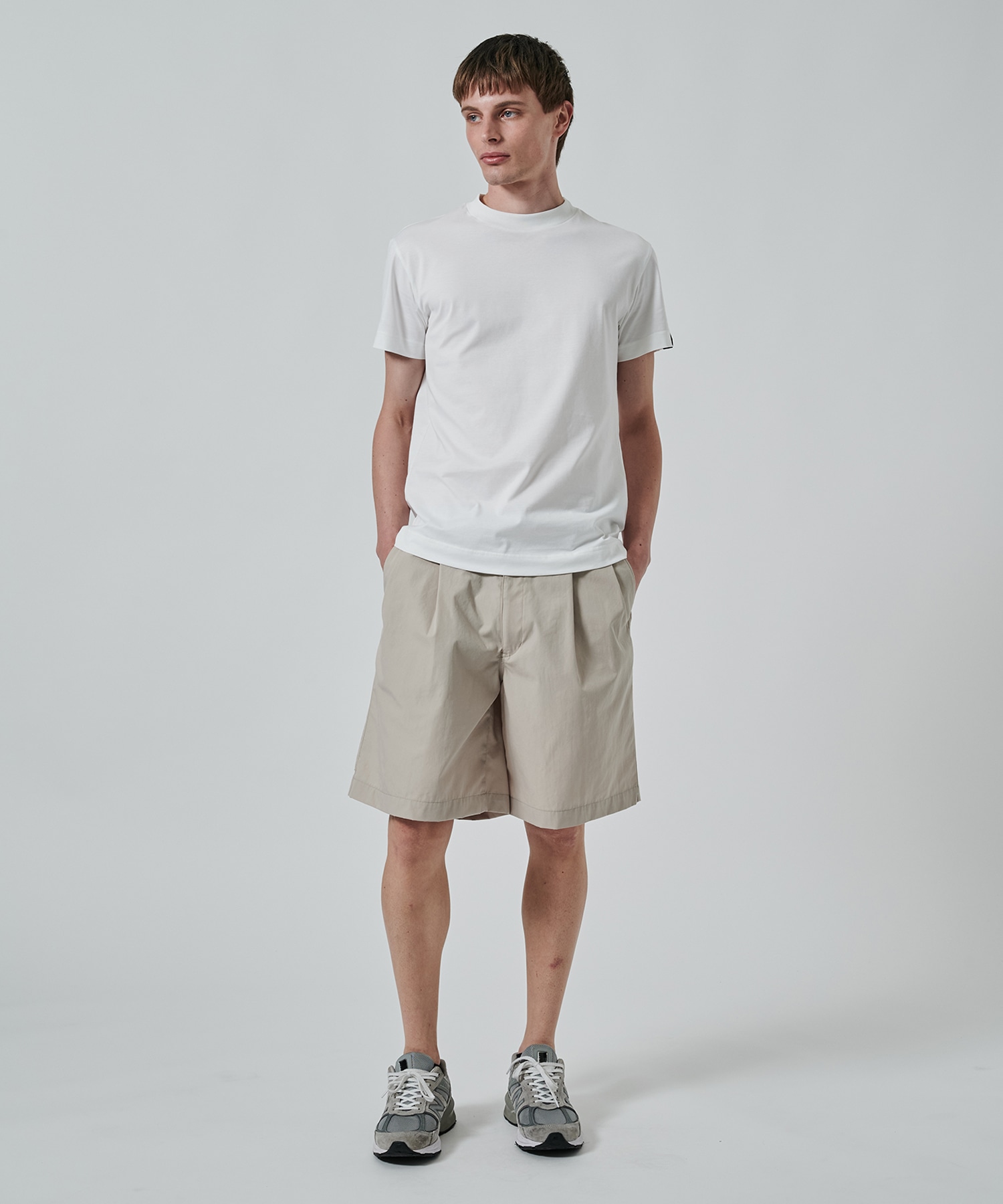 9251-CP50-005 TUCK HALF PANTS N.HOOLYWOOD