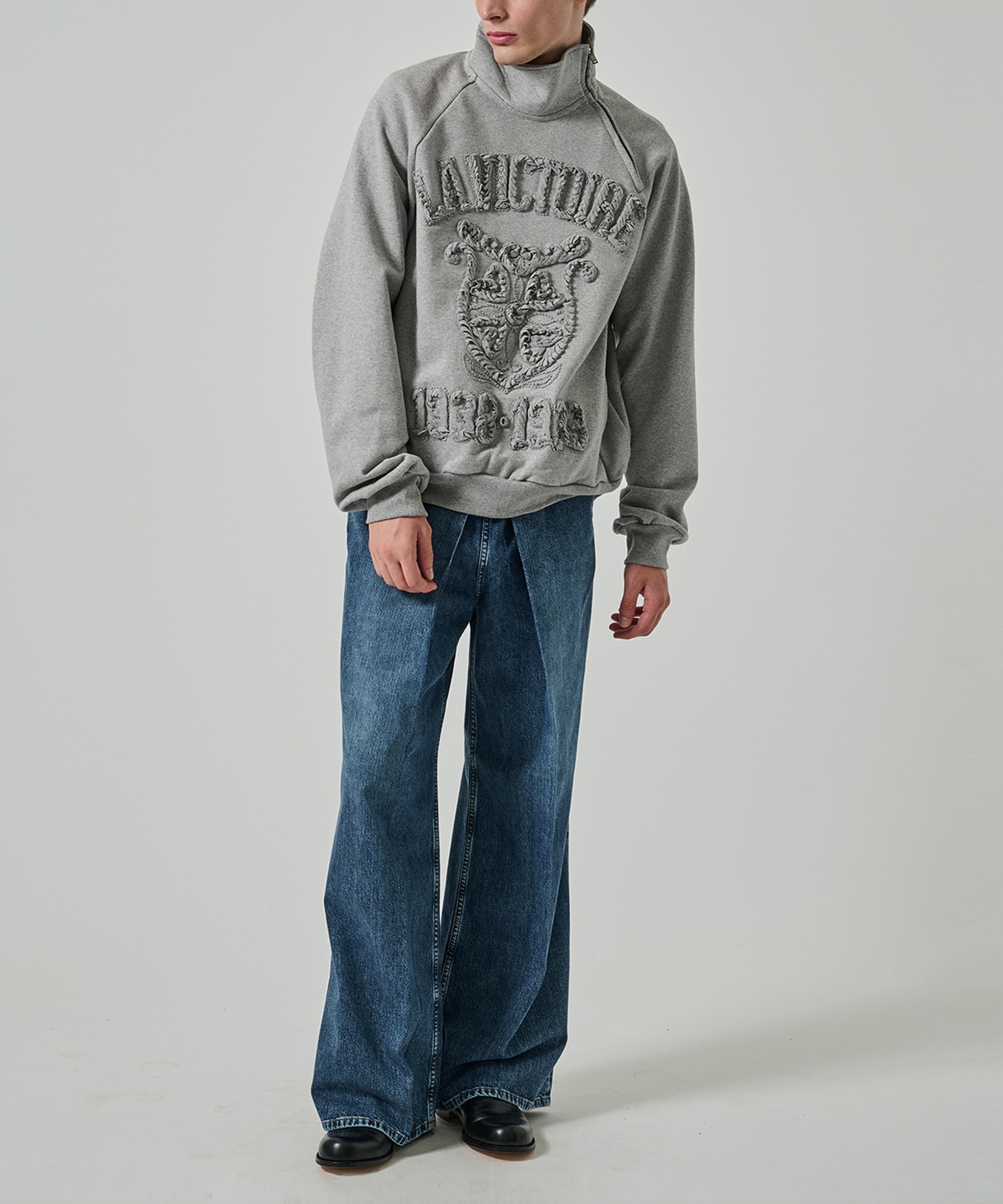 TAPE EMBROIDERY JERSEY SWEAT SHIRT TAAKK