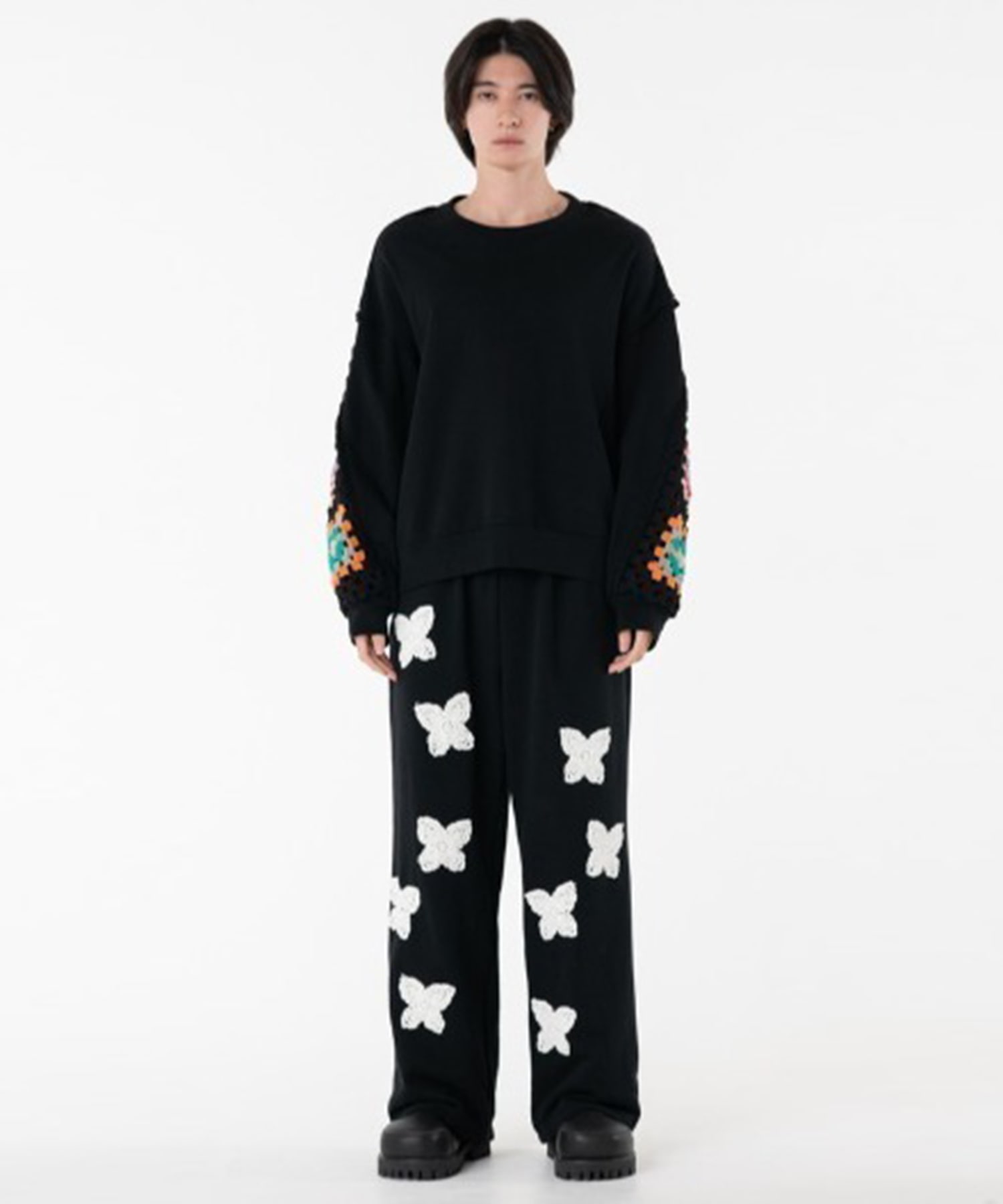 CROCHET SLEEVE SWEAT DISCOVERED