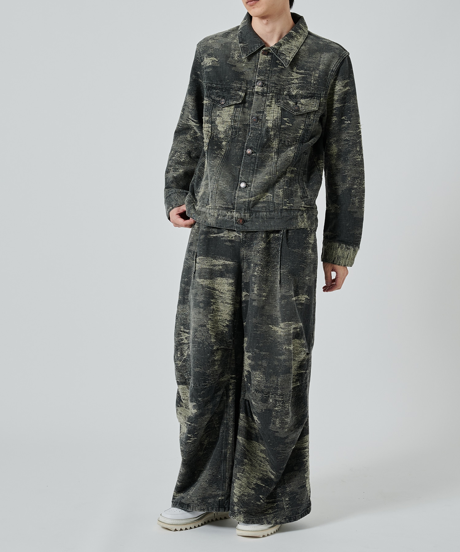 DESIGN TROUSERS TAAKK