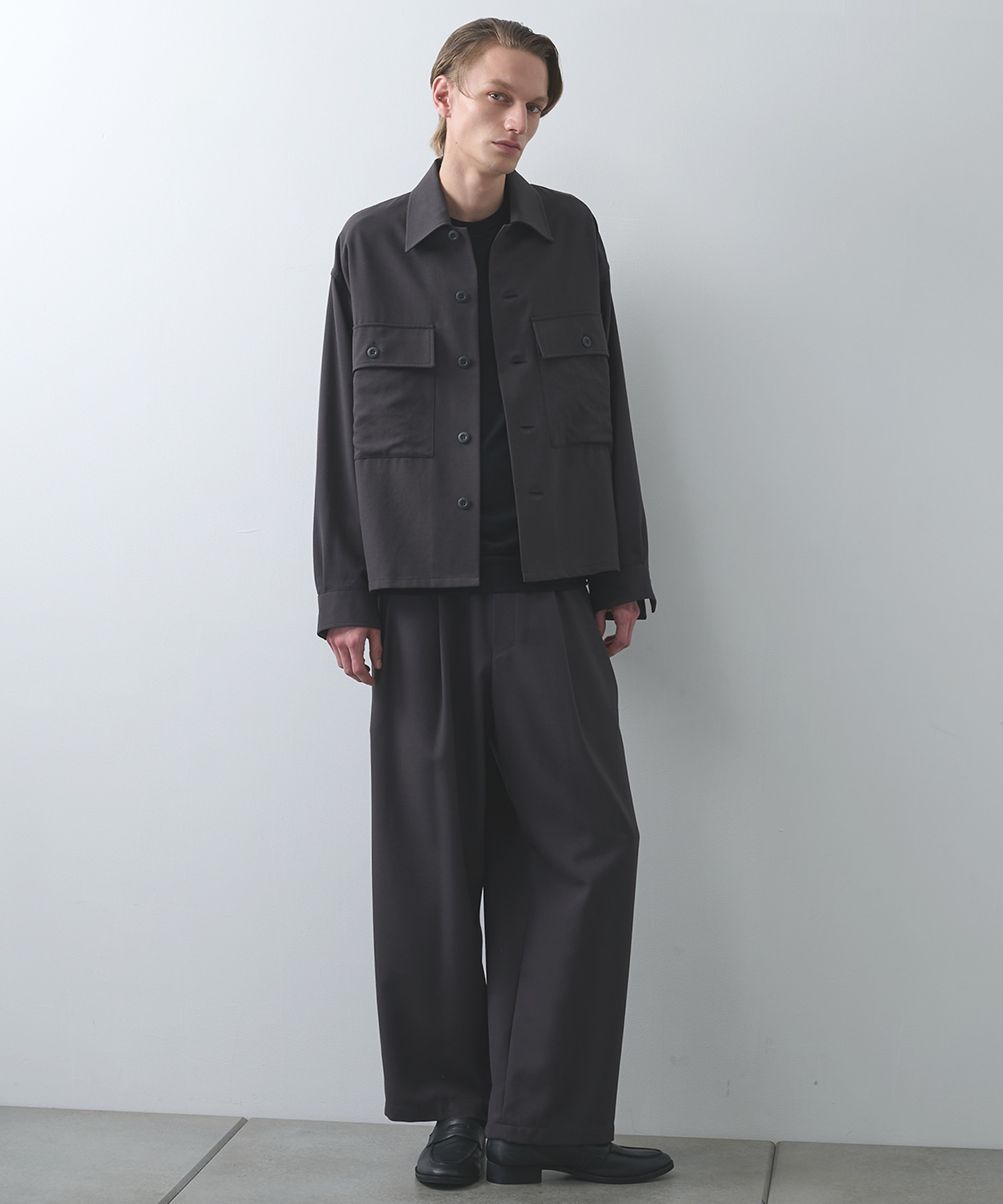 別注〉 TWO TUCK STRAIGHT EASY PANTS | marka markaware