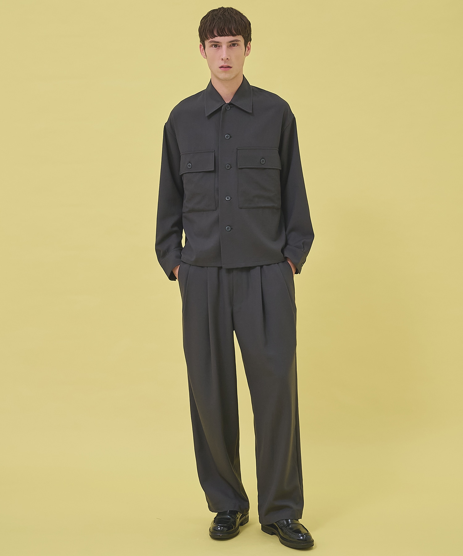 〈別注〉 TWO TUCK STRAIGHT EASY PANTS MARKAWARE/marka