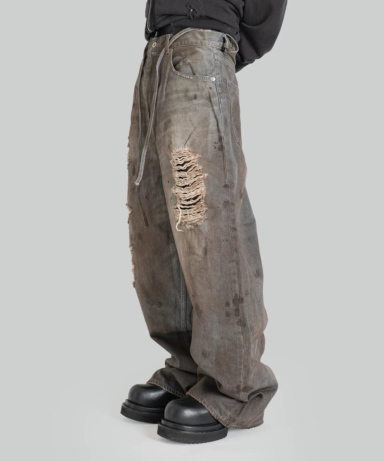 CRASH DENIM PANTS DISCOVERED