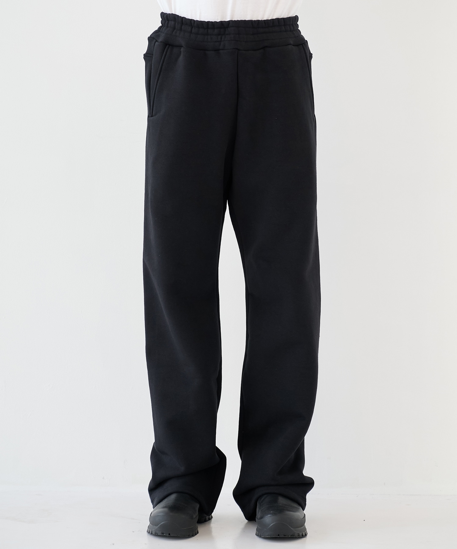 ASTRO PANTS OUAT