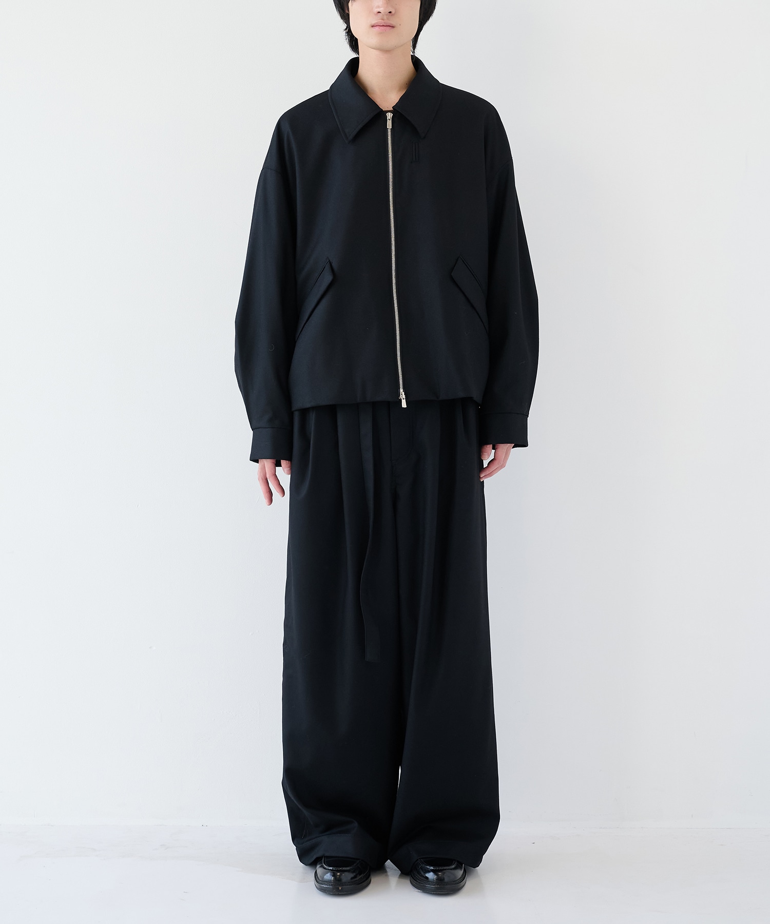 2/72強圧縮フラノ　ブルゾン SHAREEF