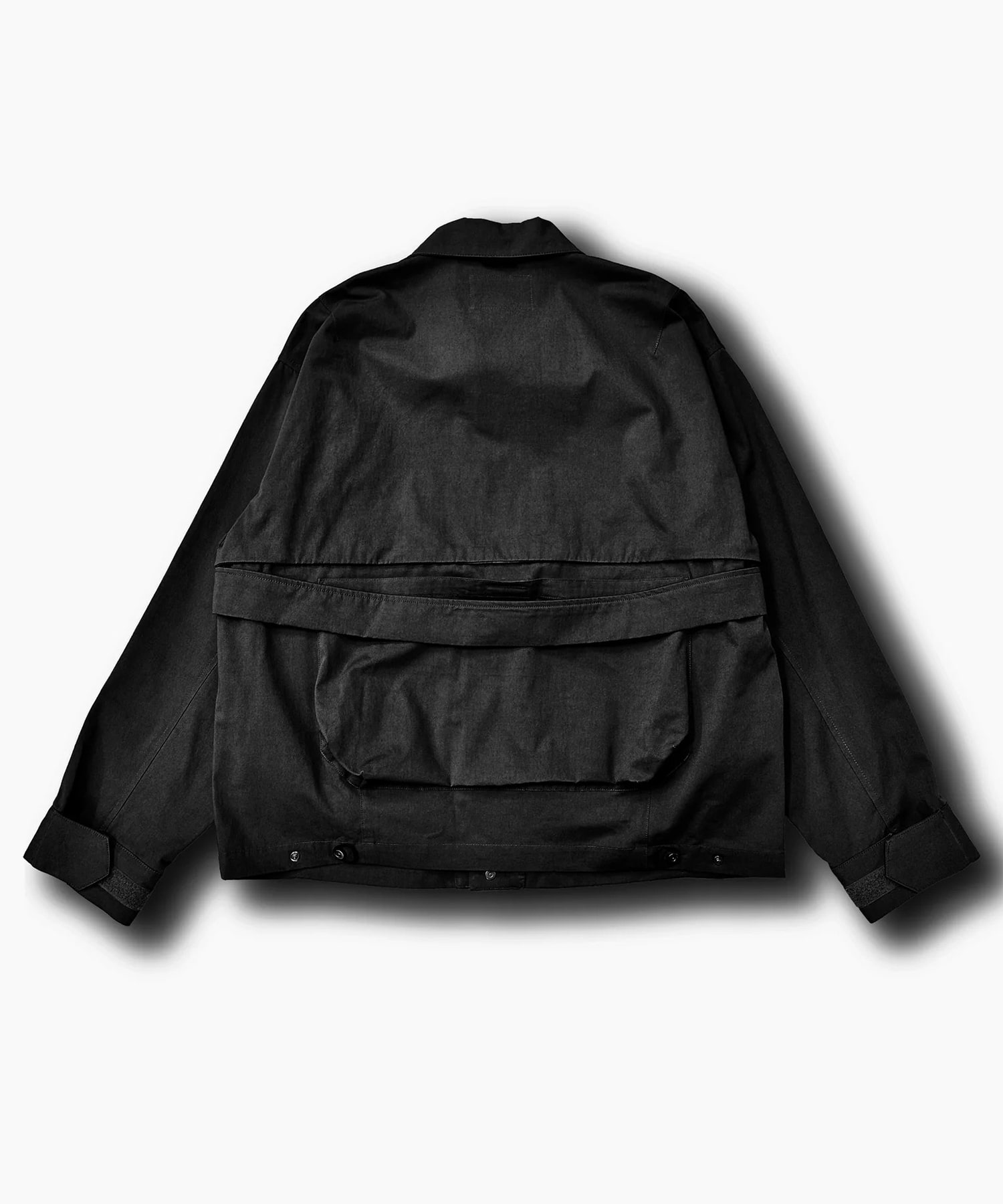 THE FATIGUE TRACKER JACKET WITH DEFORMED MULTIPLE POCKETS POLIQUANT