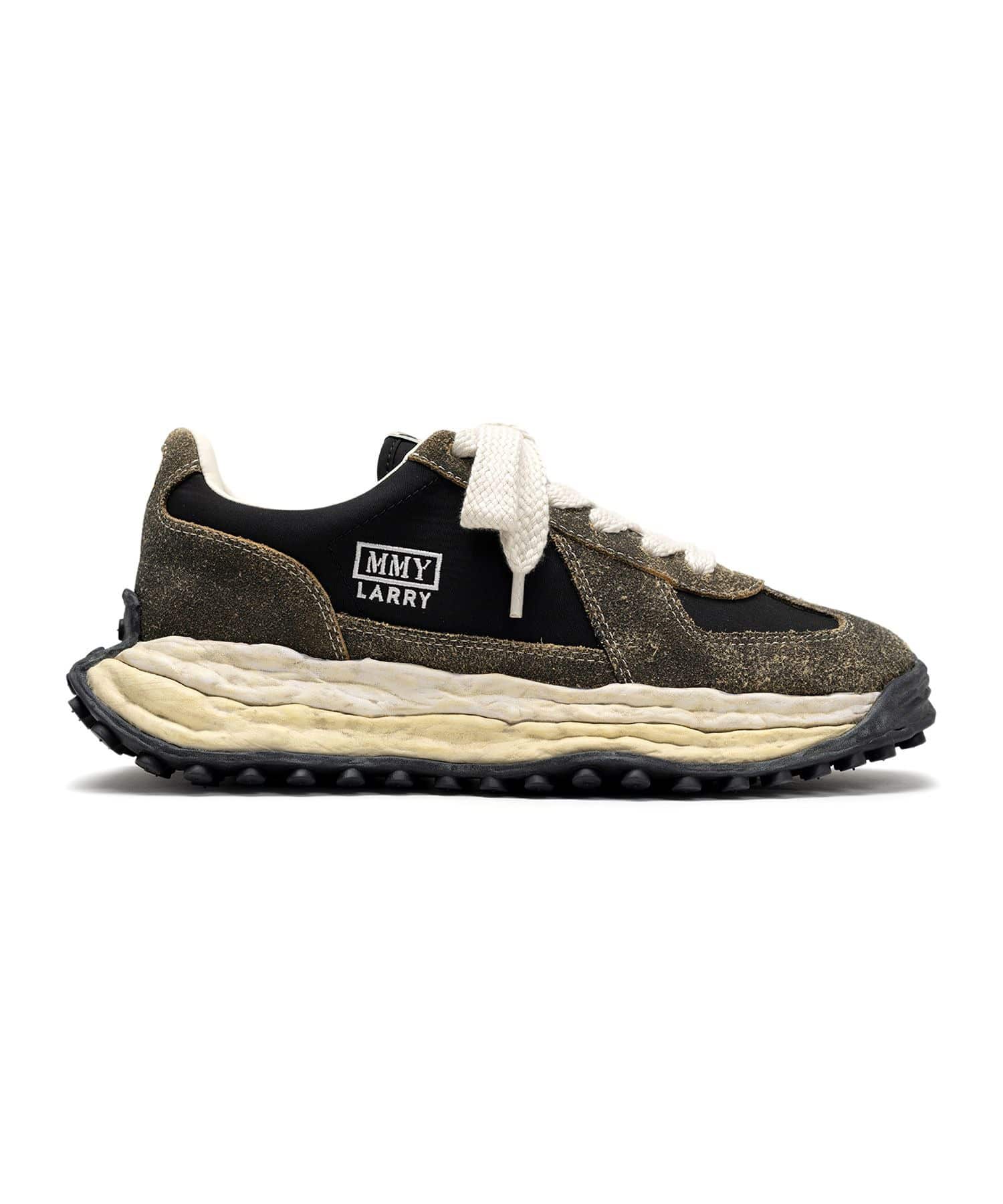 LARRY OG Sole Vintage Mix Material Low-top Sneaker Maison MIHARA YASUHIRO