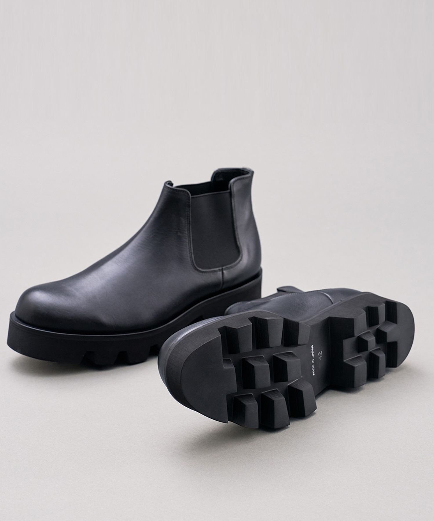 SIDE GORE BOOTS with Chunky Sole PADRONE