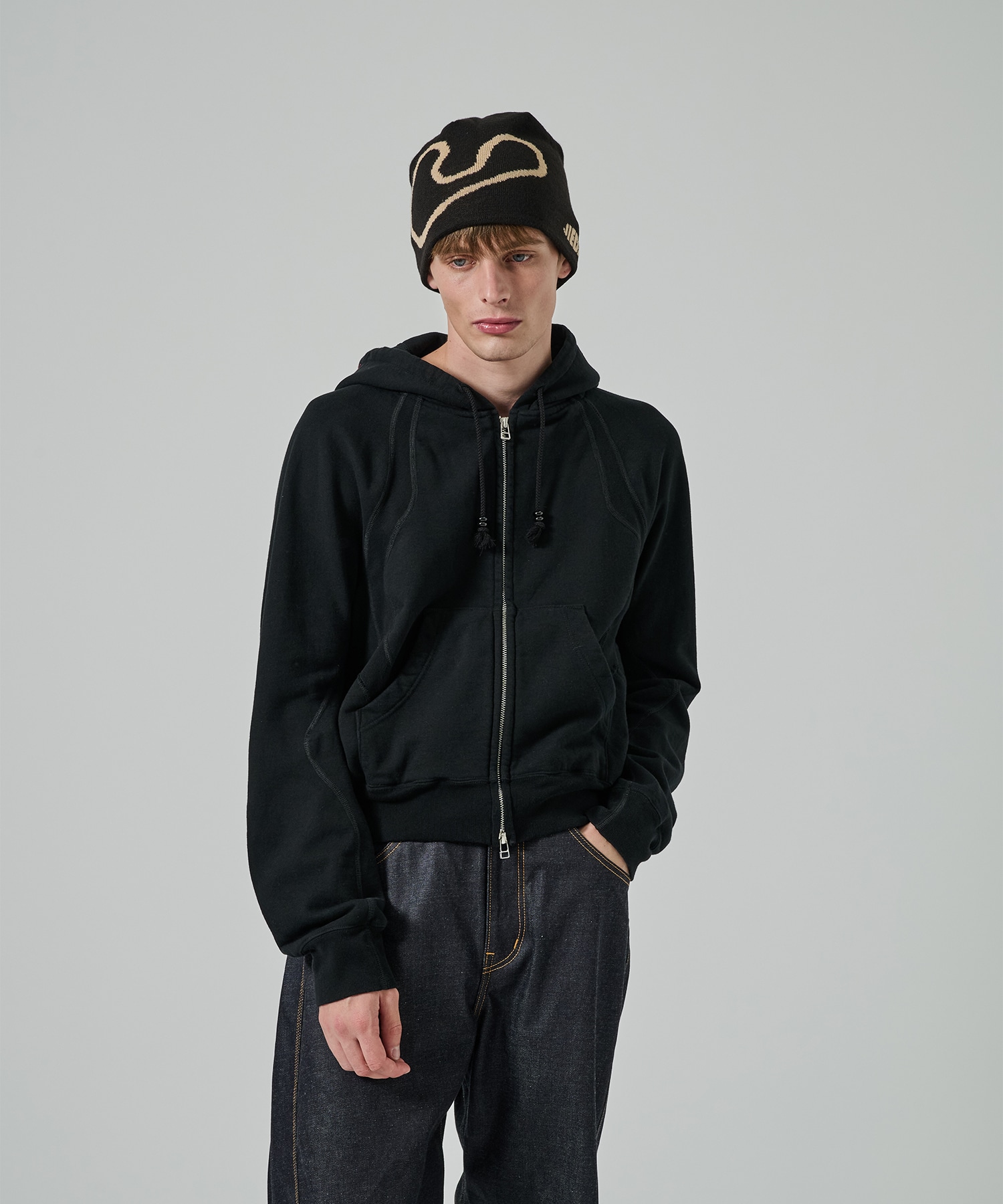 J LOGO KNIT CAP JieDa