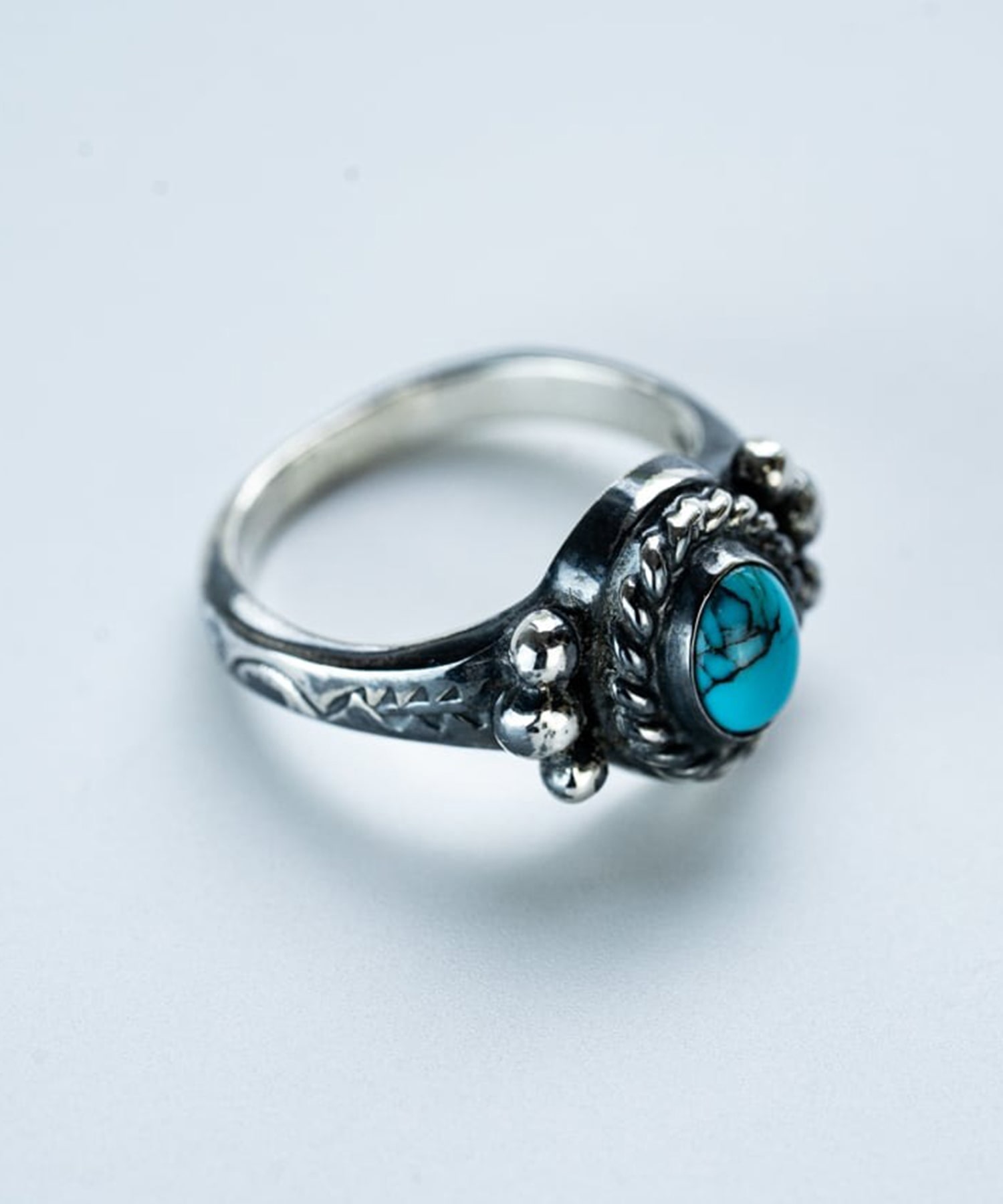 R-094 Native oval signet ring (turquoise) WAKAN SILVER SMITH