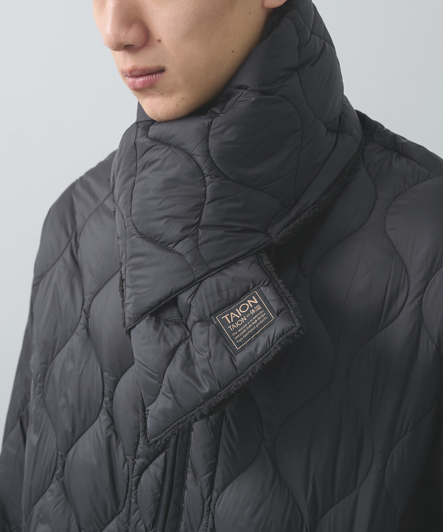 MILITARY REVERSIBLE DOWN SCARF TAION