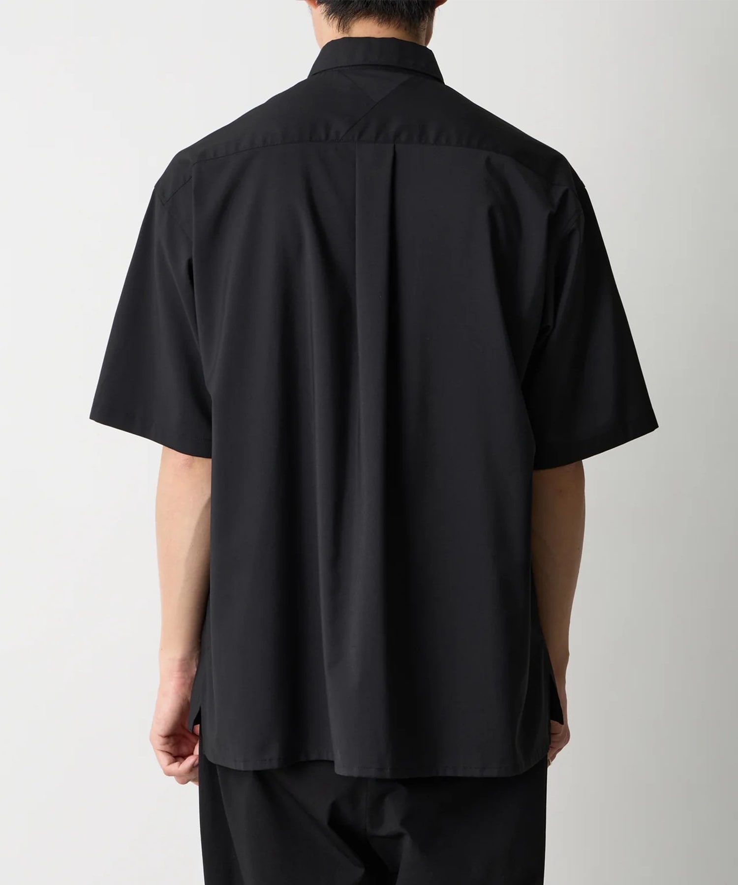 REGULAR COLLAR HALF SLEEVE SHIRT White Mountaineering