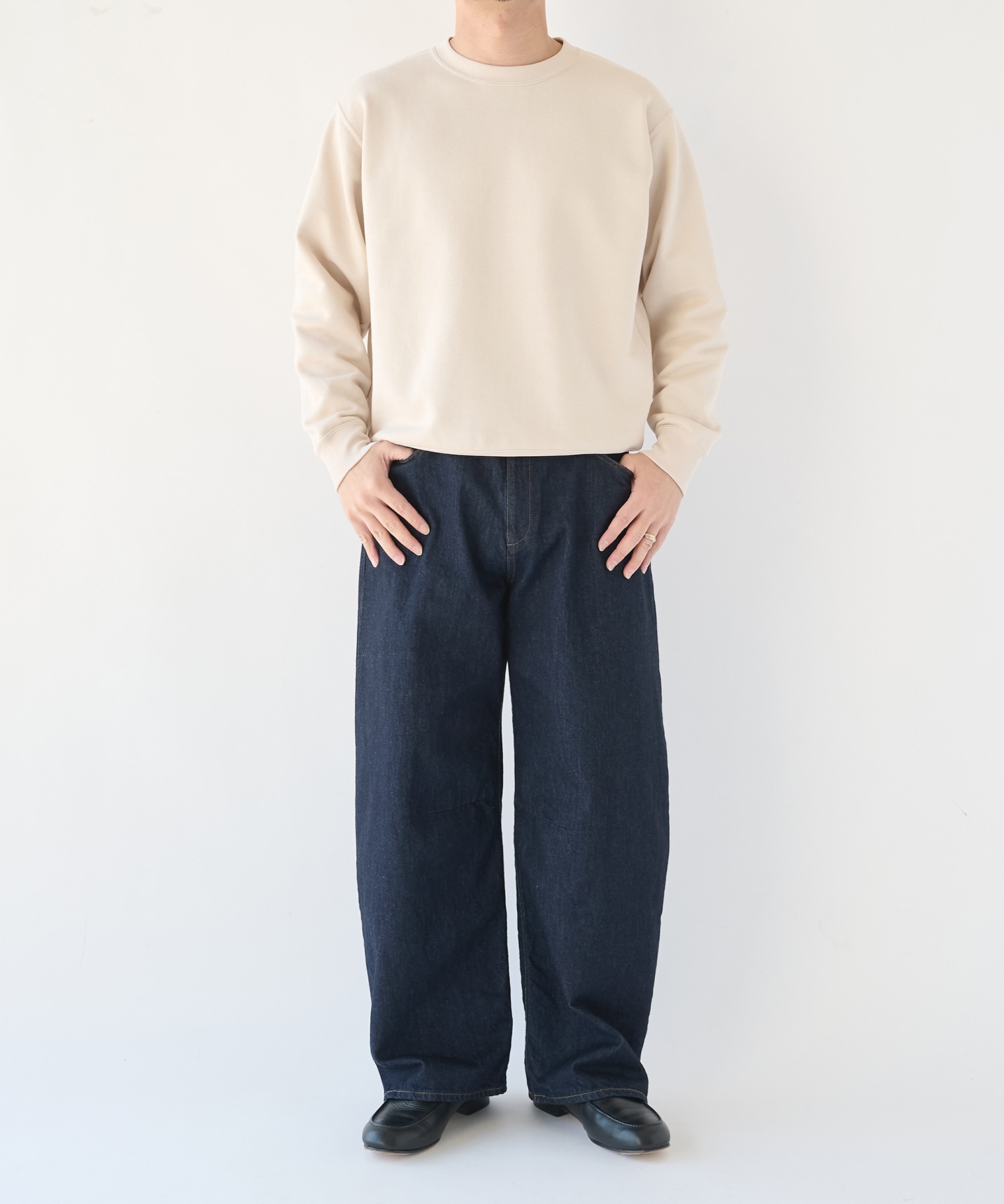 Light Clear Sweatshirt STUDIOUS