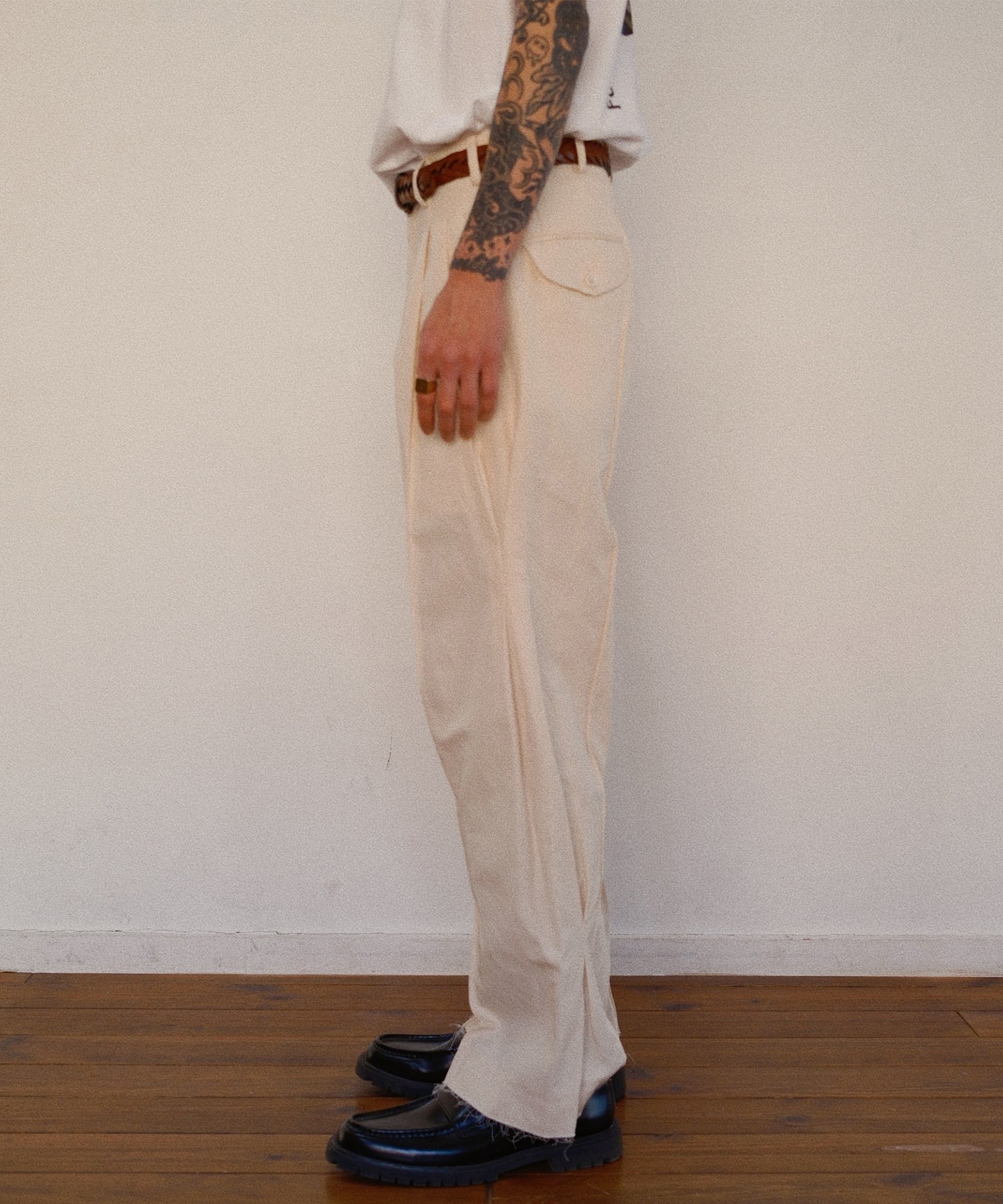 Pleated Chino Pants KHOKI