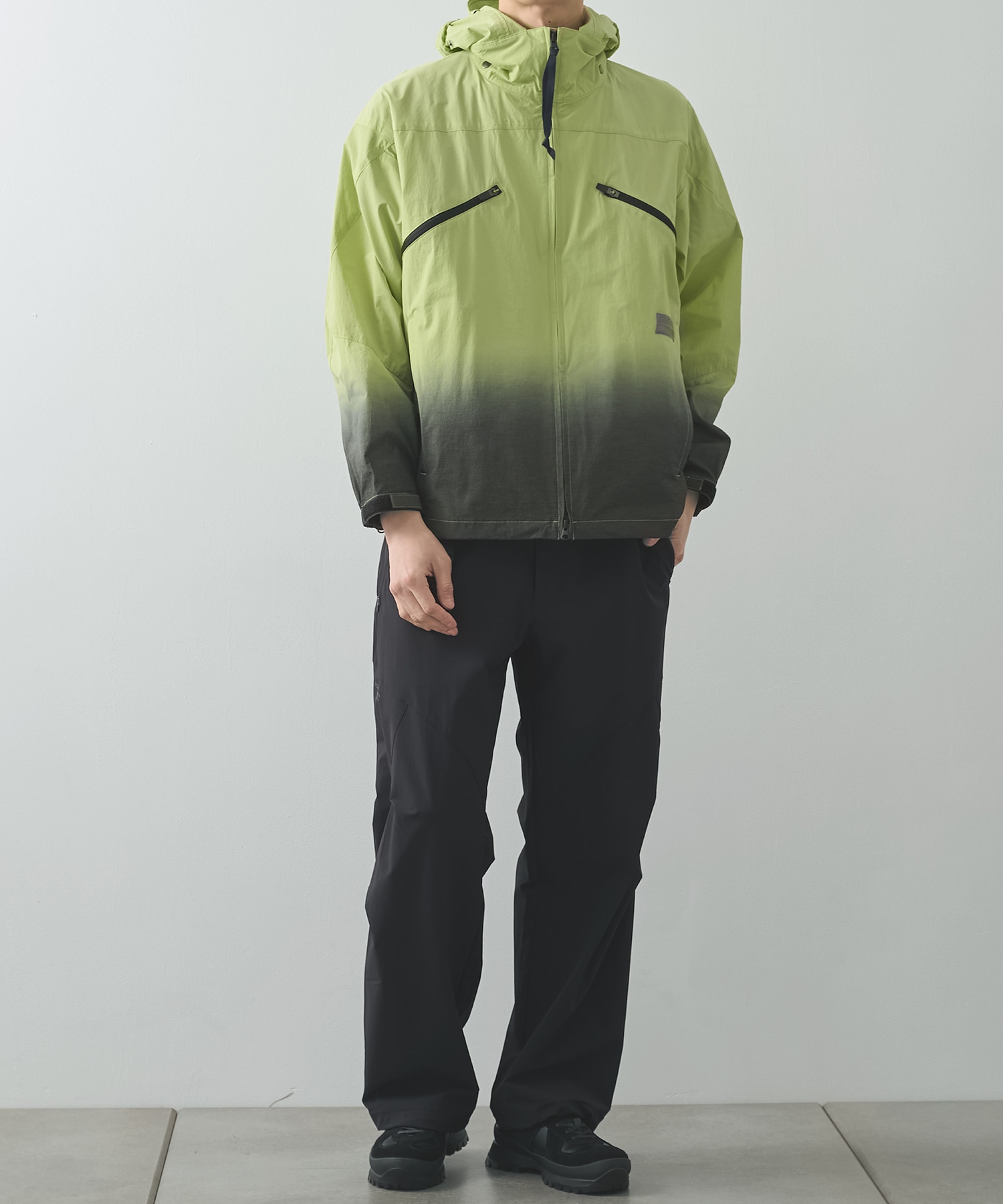 THE BREATHABLE HOODED GRADIENT GARMENT DYEING JACKET POLIQUANT