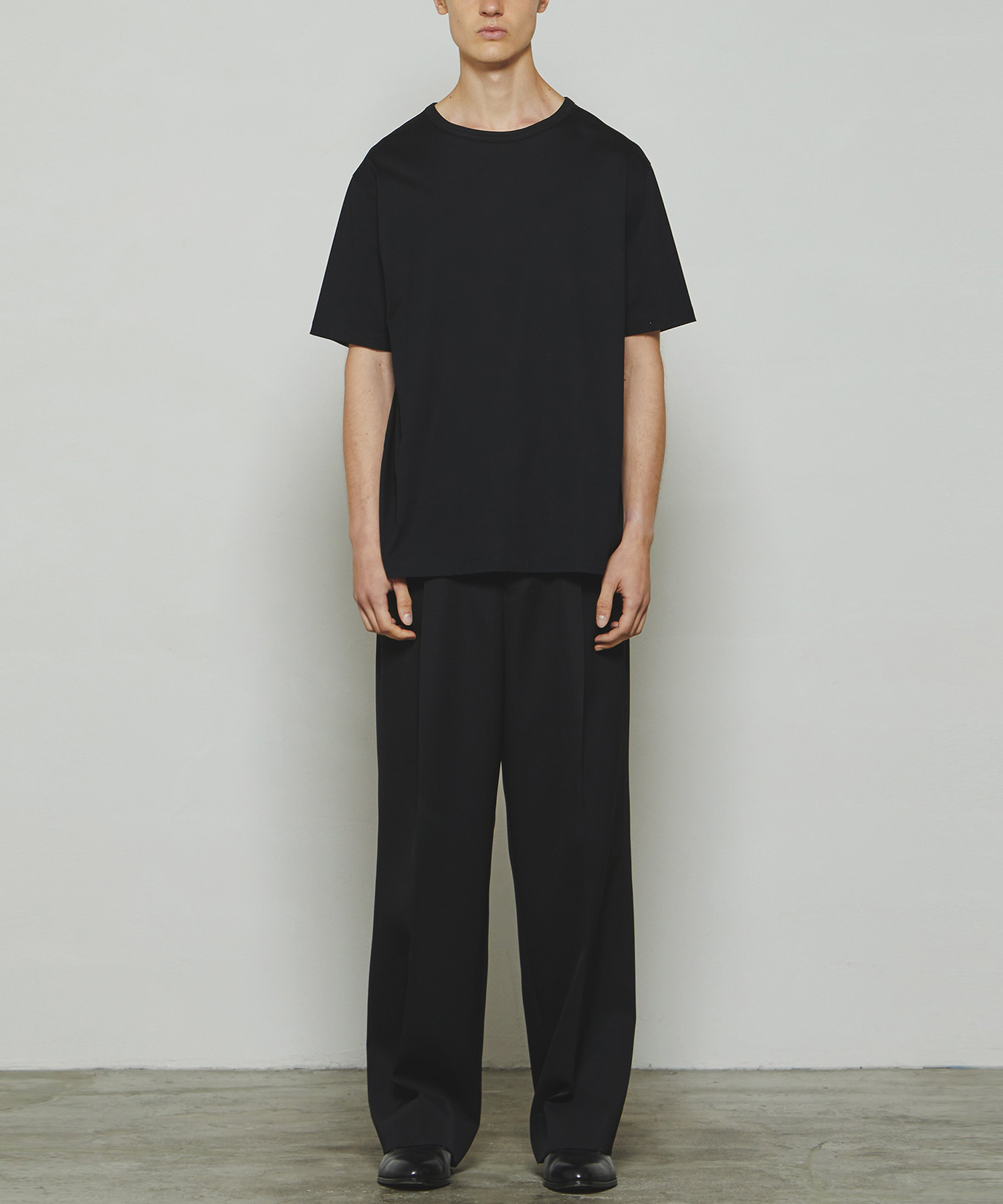 THE T-SHIRT THE RERACS