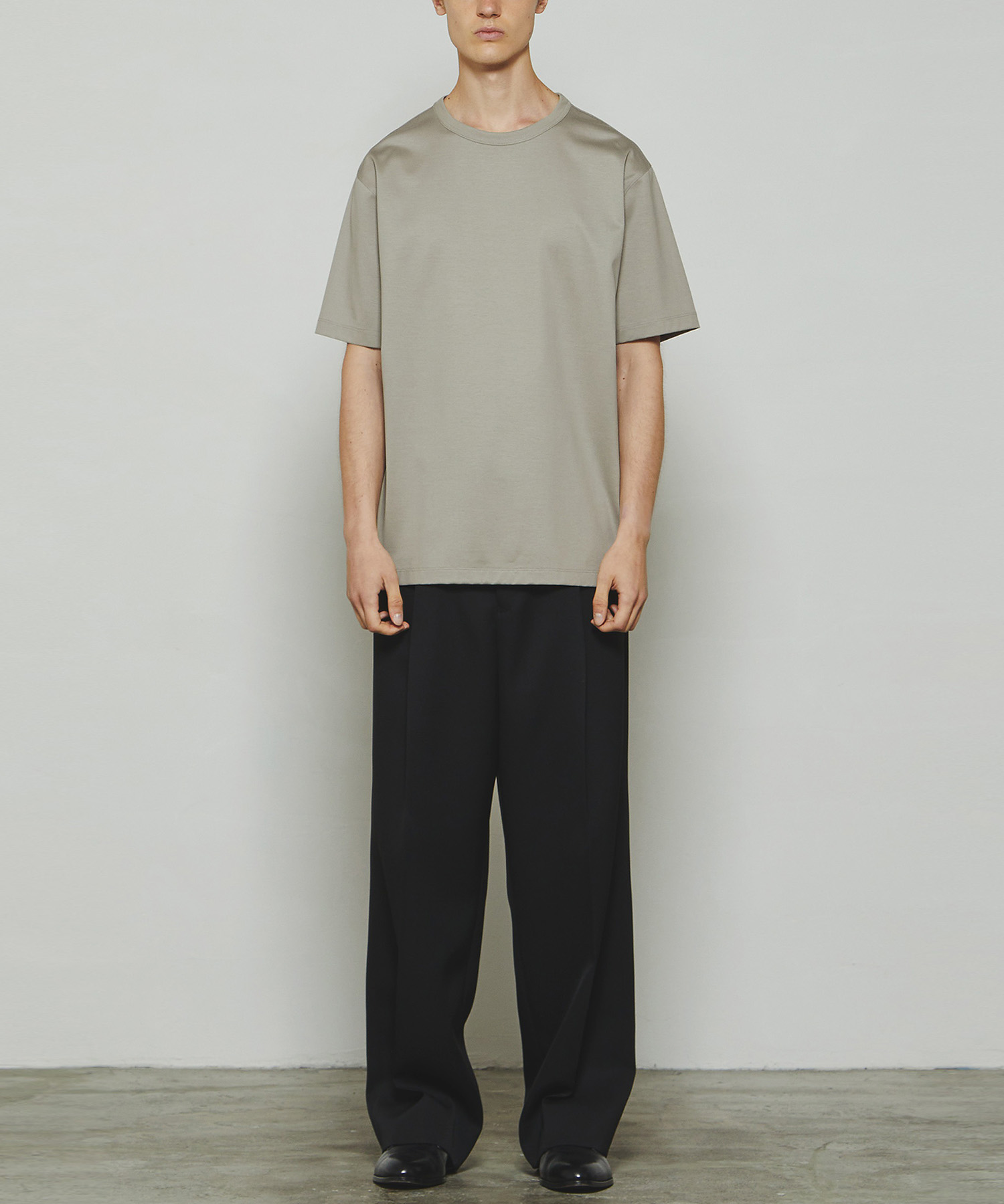 THE T-SHIRT THE RERACS