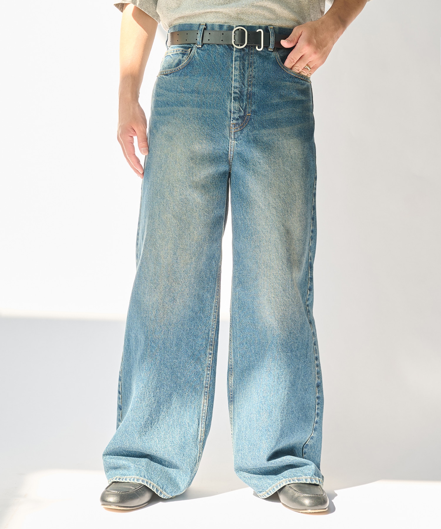 BLEACH OVERDYE DENIM JEANS STUDIOUS