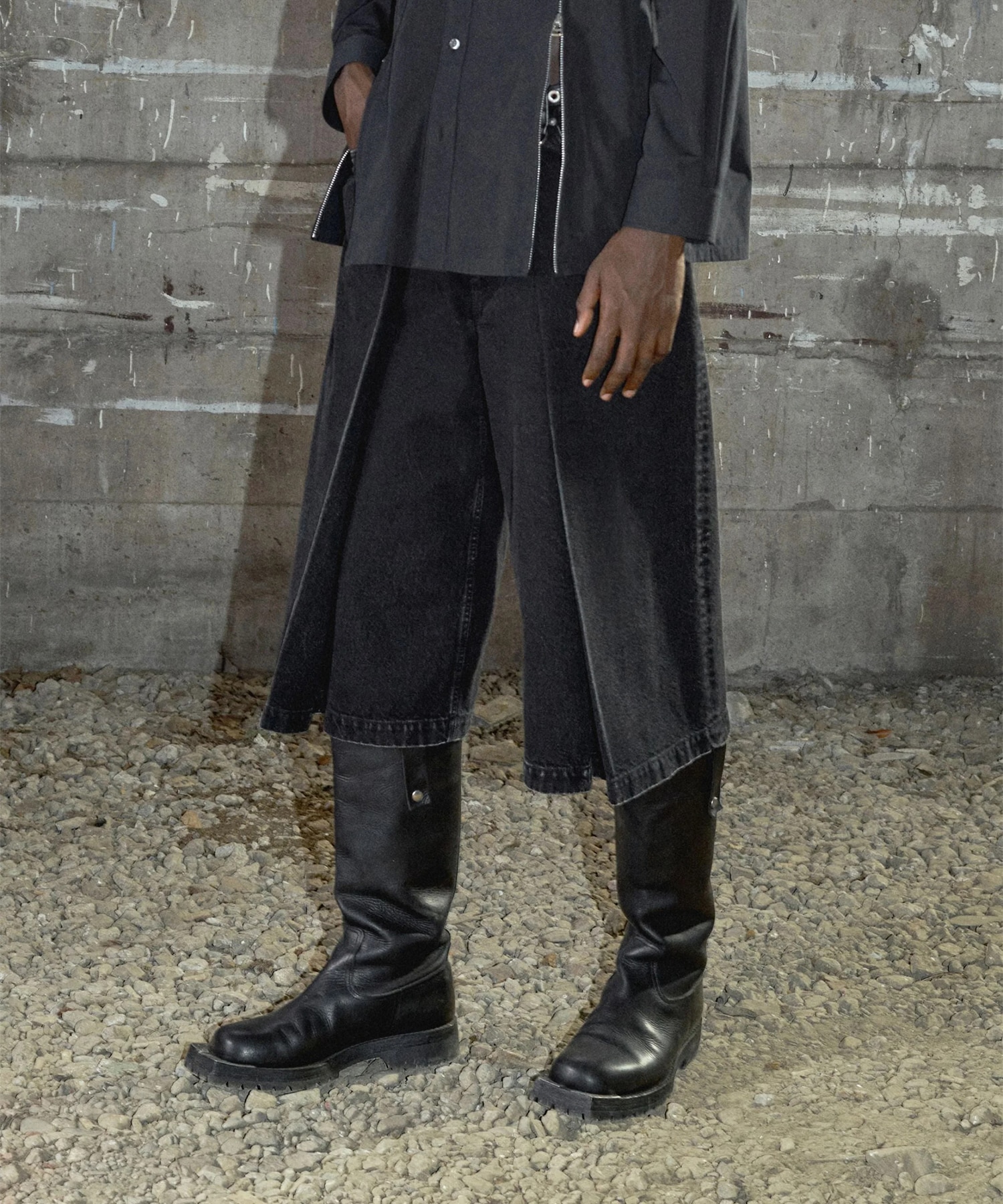 WASHED DENIM TUCKED WIDE SHORTS JOHN LAWRENCE SULLIVAN