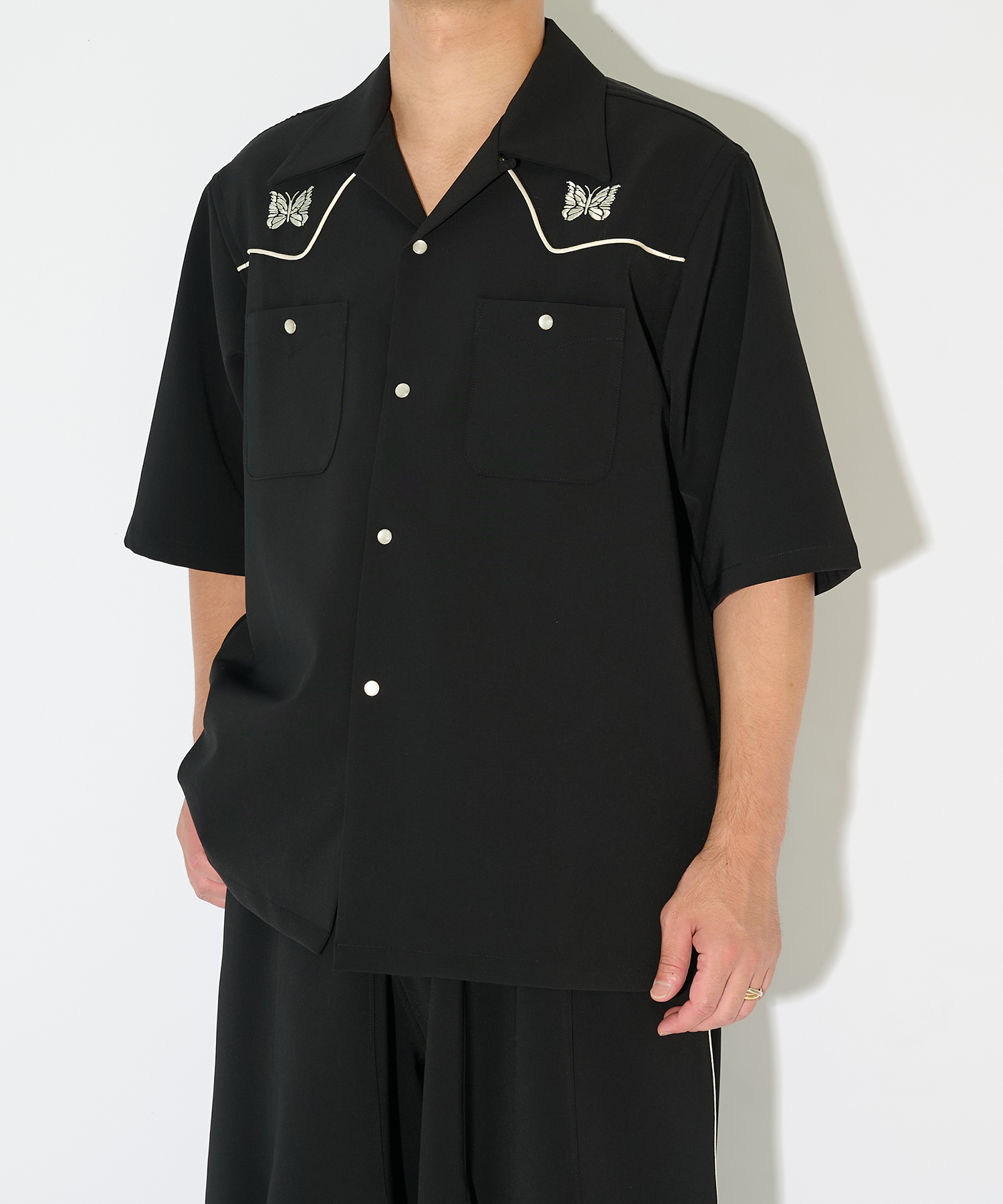 別注 Piping Cowboy One-Up S/S Shirt-Poly Double Cloth NEEDLES