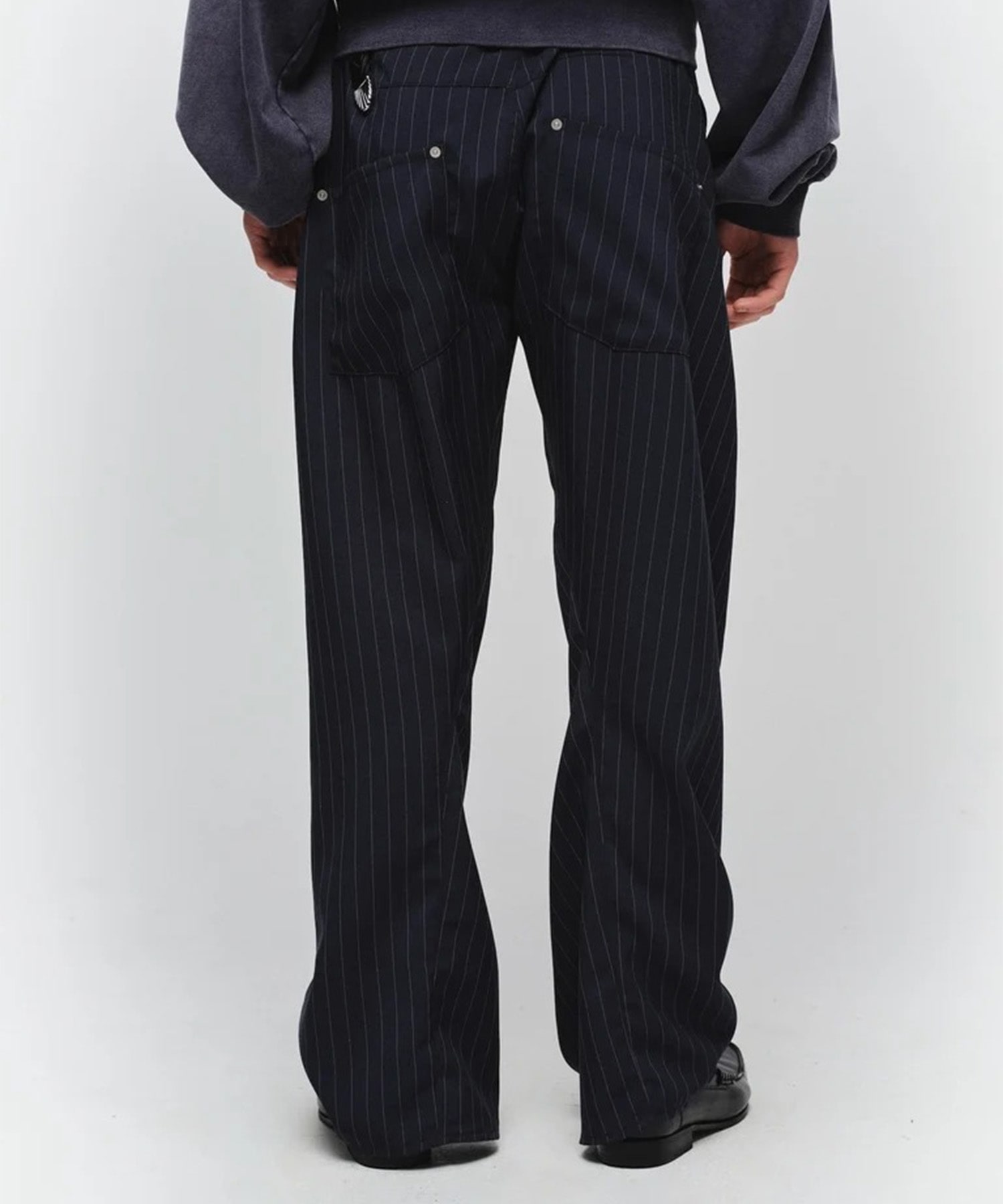 3D STRIPE CUTTING PANTS JieDa