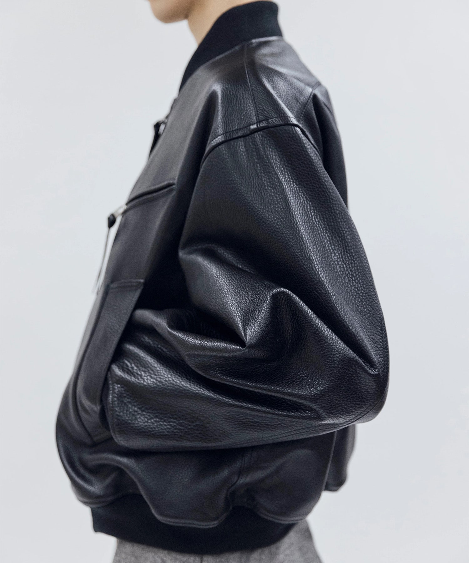BOMBER JACKET OUAT