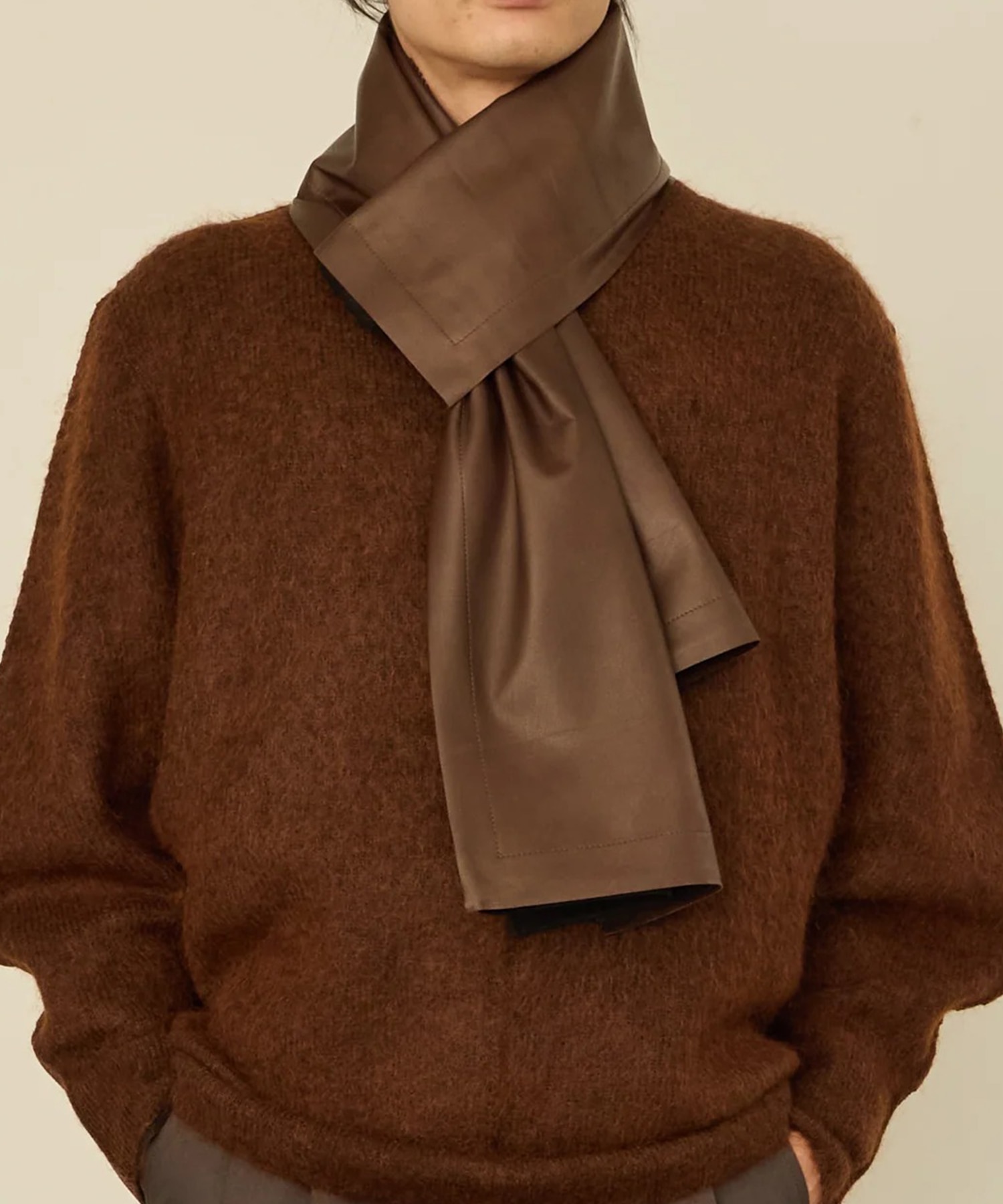 LEATHER  SCARF I'm here