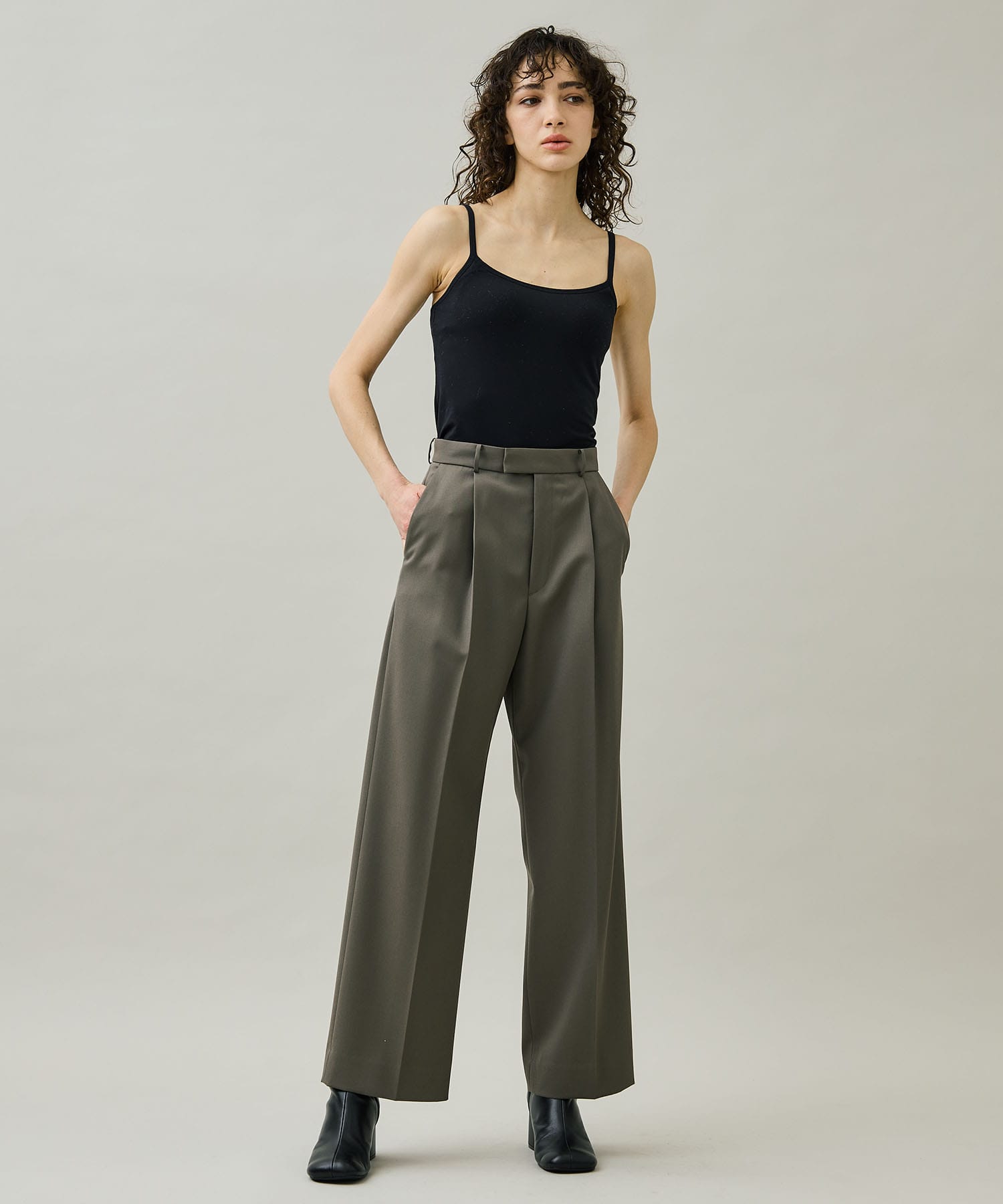 COMPACT WOOL STRAIGHT PANTS(0 KHAKI): ATON: WOMENS｜ STUDIOUS