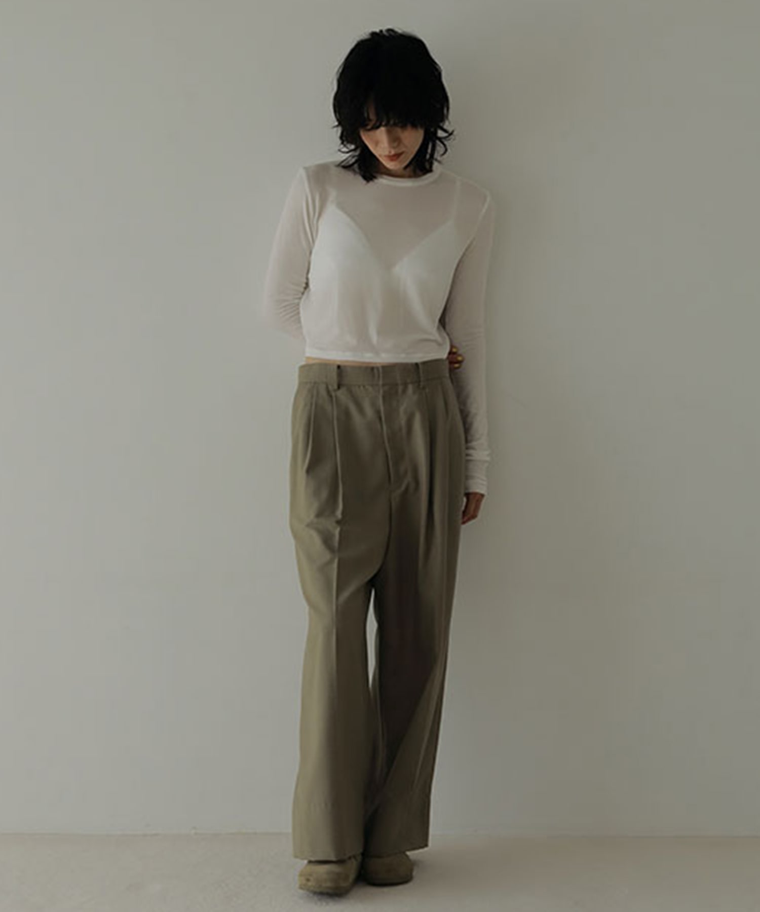 パウダリーショートプルオーバー ETRE TOKYO