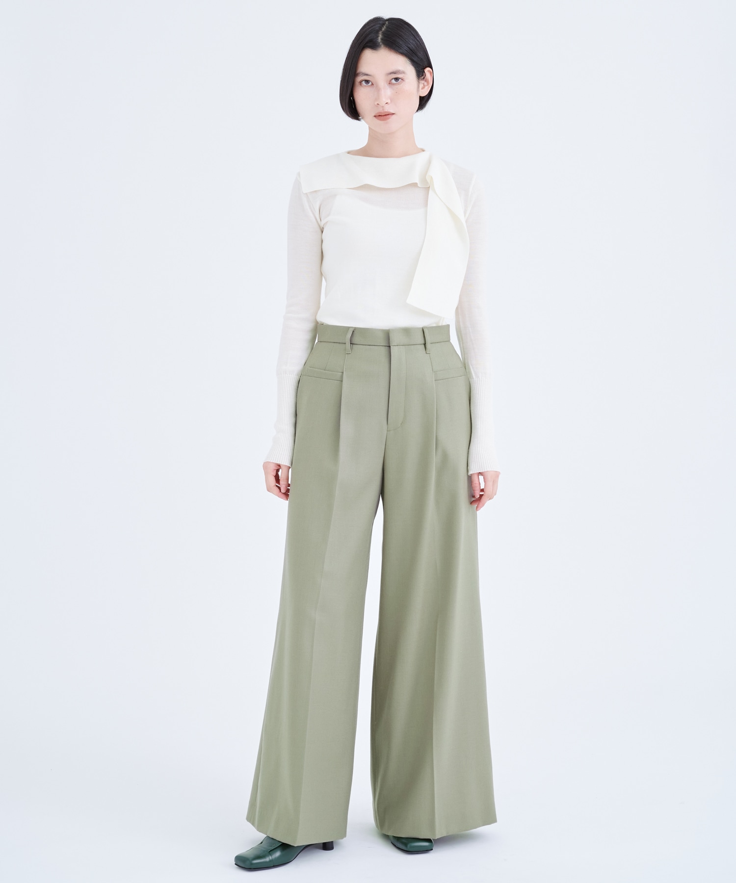 Terese wide tuck Pants KH AKIRANAKA