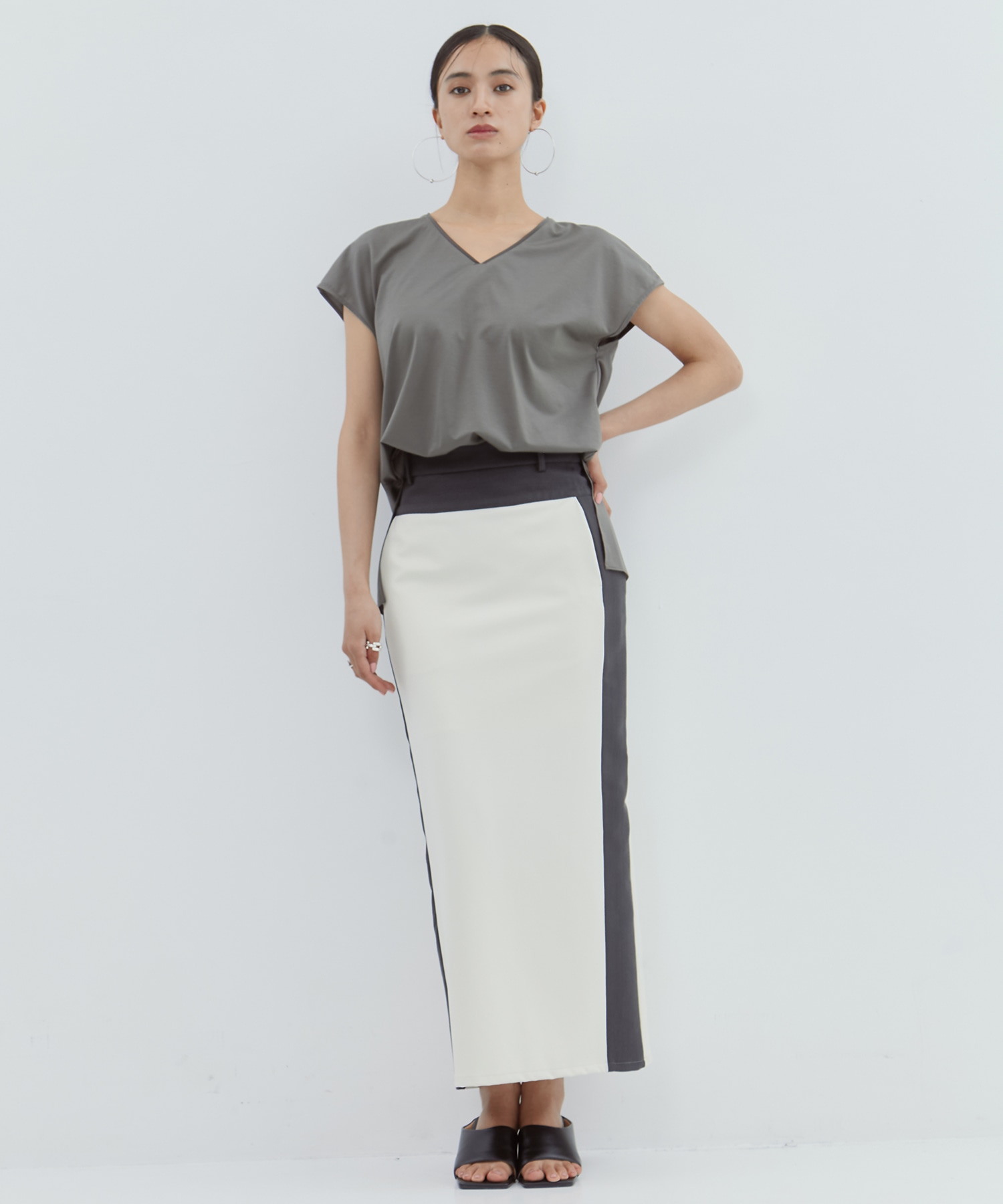 Super Stretch Tight Skirt STUDIOUS