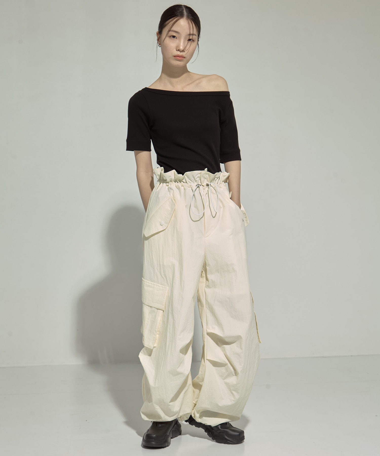 Parachute Cargo Pants STUDIOUS