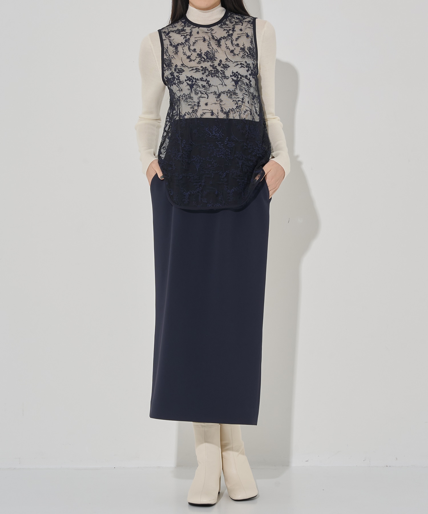 Floral Lace Sleeveless Top Mame Kurogouchi