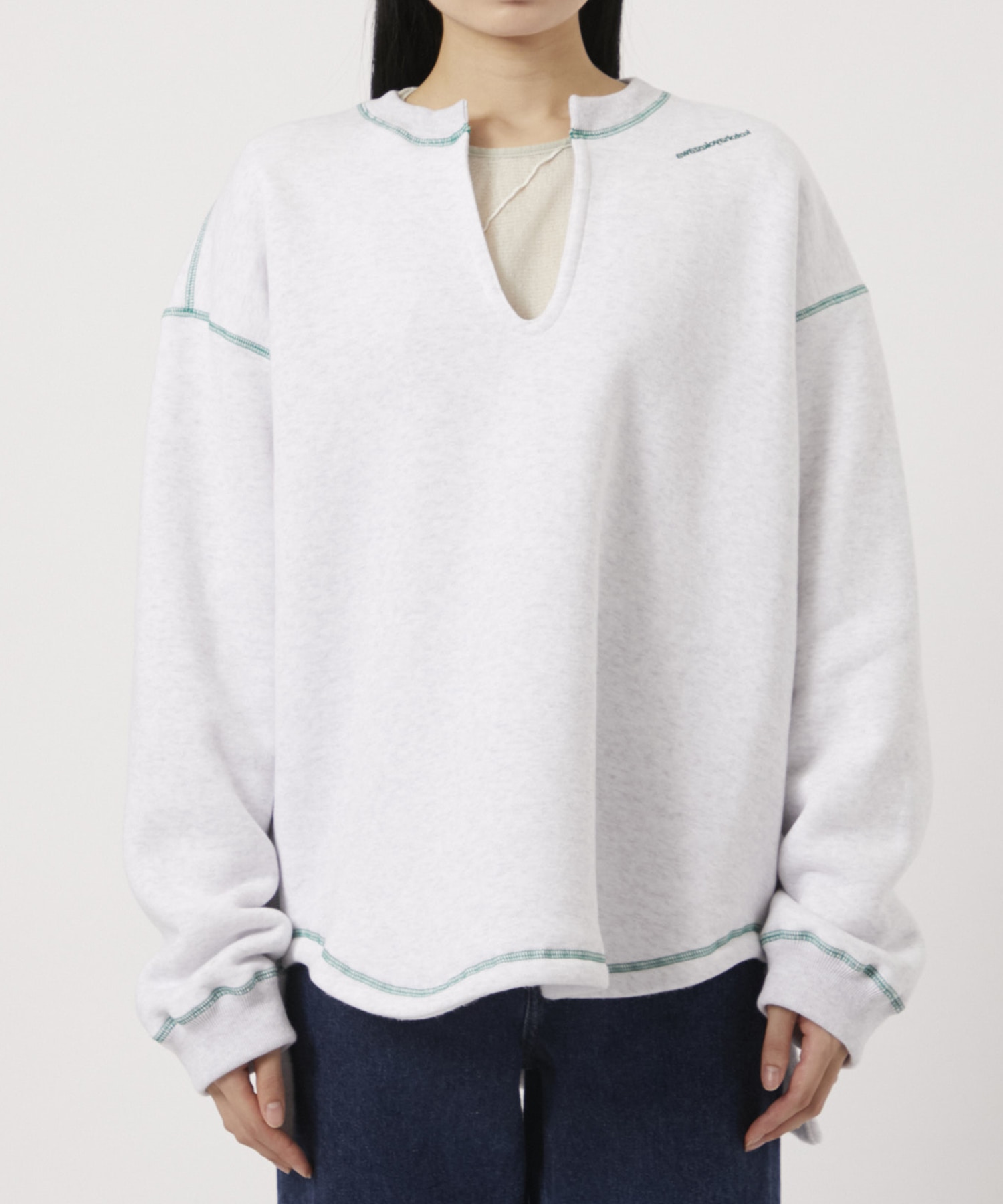 REVERSIBLE SLIT-NECK PULLOVER kotohayokozawa