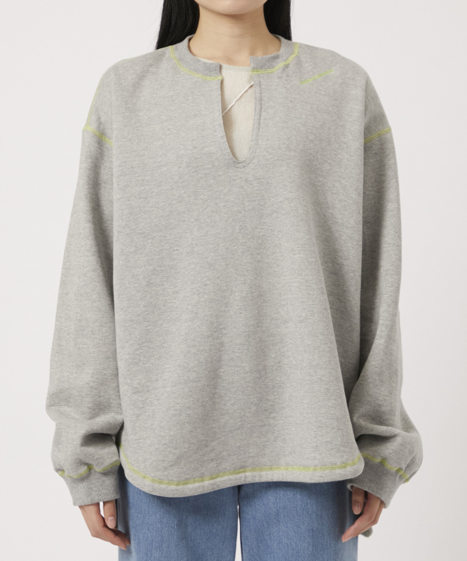 REVERSIBLE SLIT-NECK PULLOVER kotohayokozawa