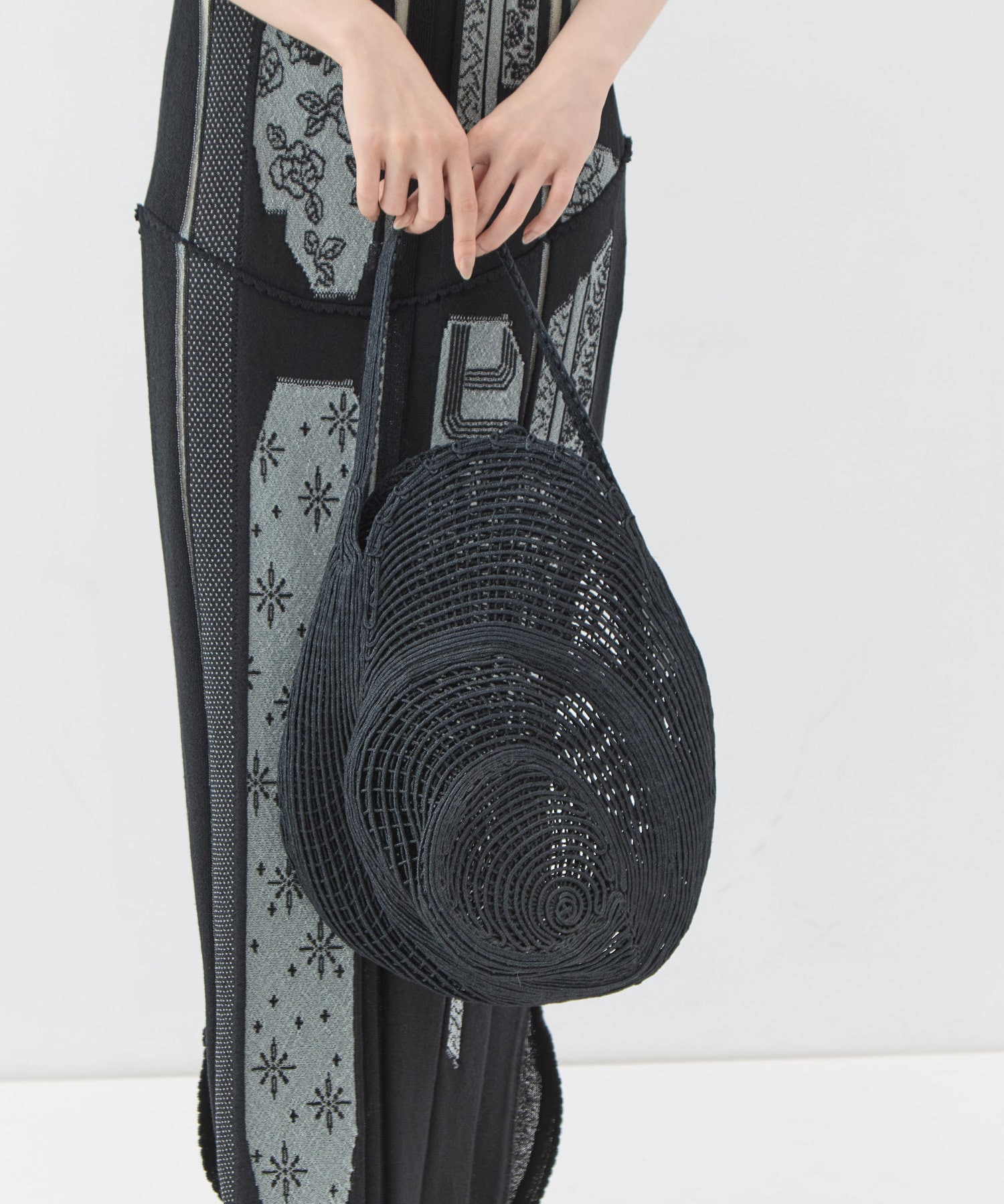 Cording Embroidery Round Shape Bag Mame Kurogouchi